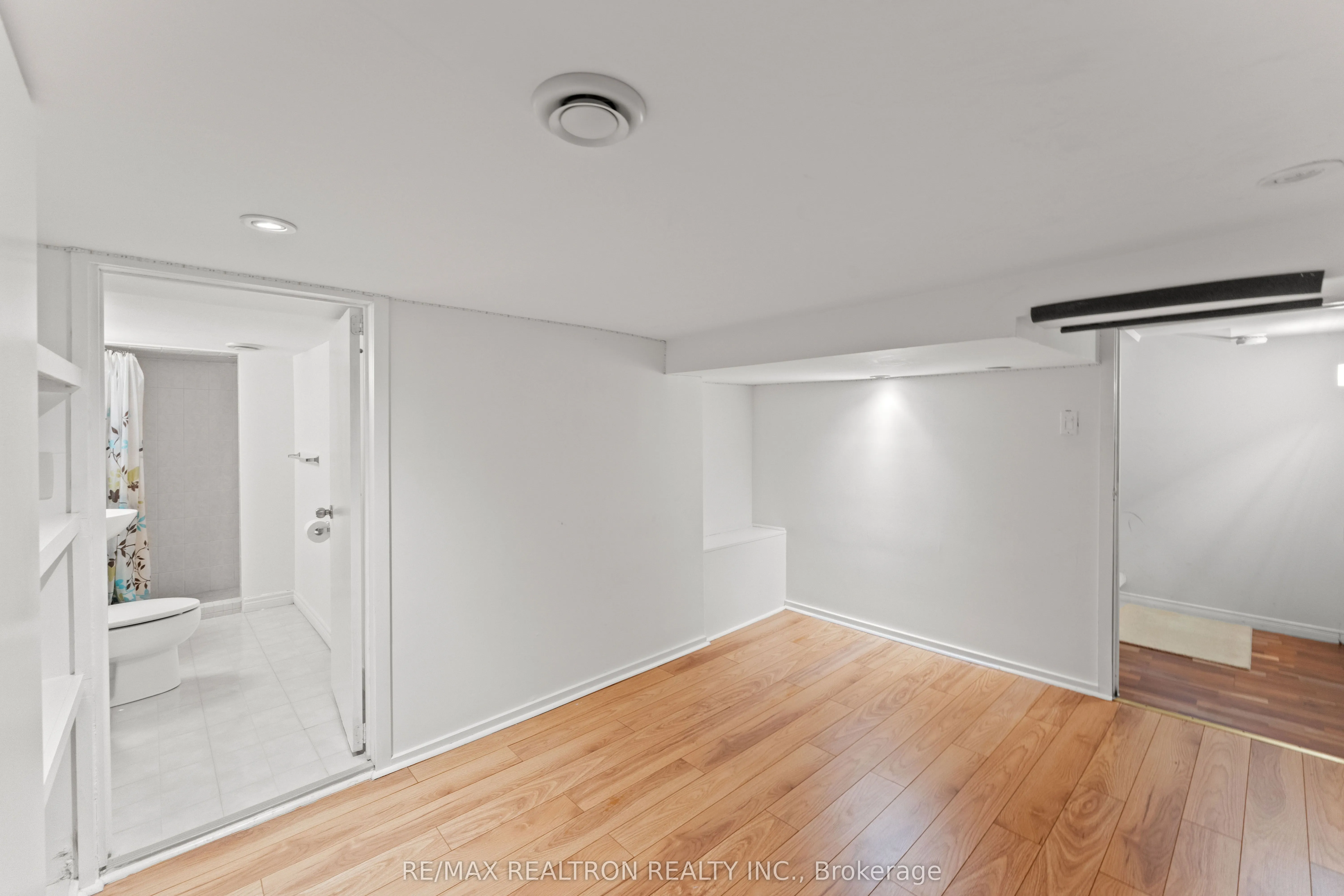 37 Johnston Avenue