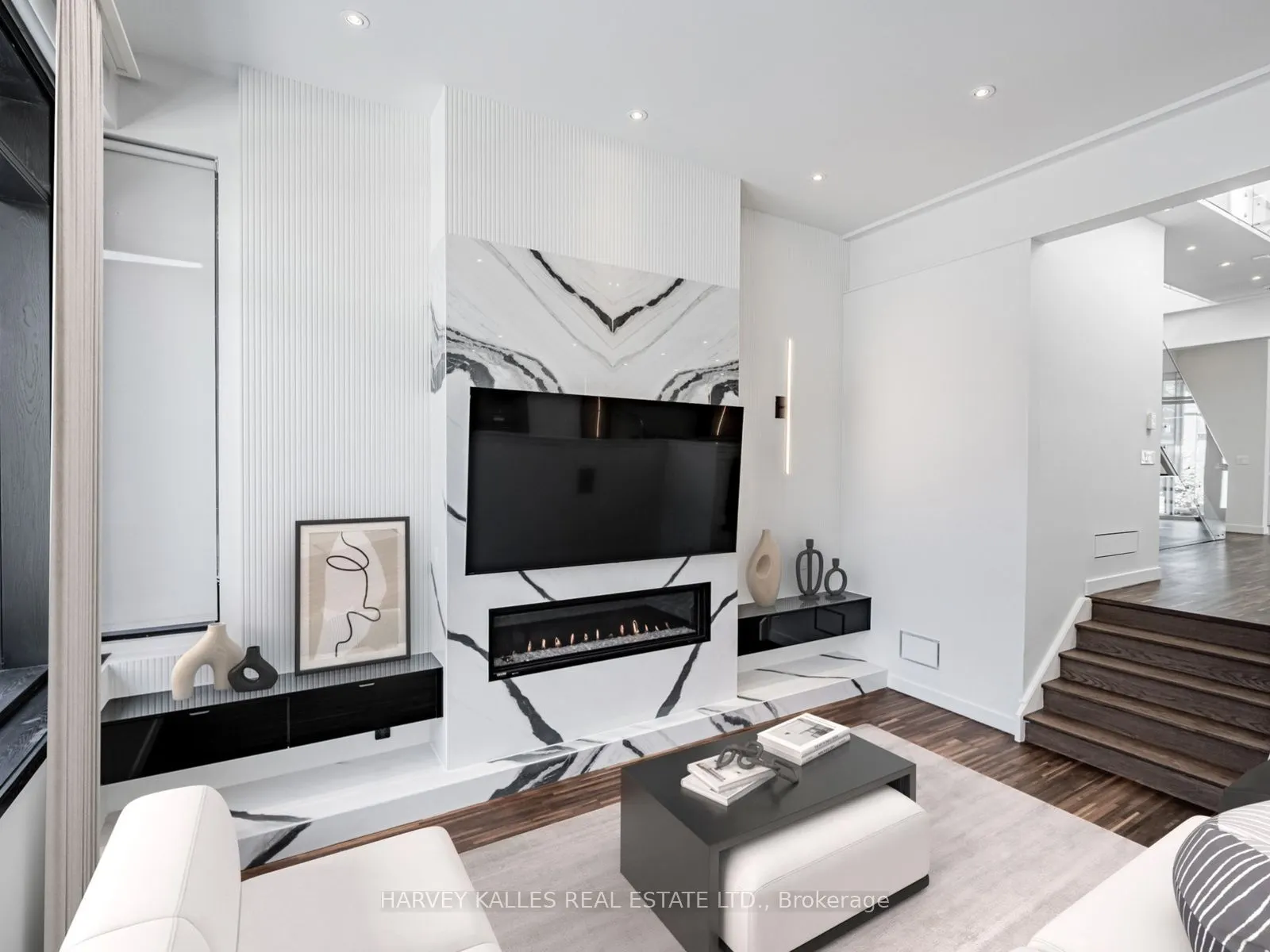 5 Braemar Avenue
