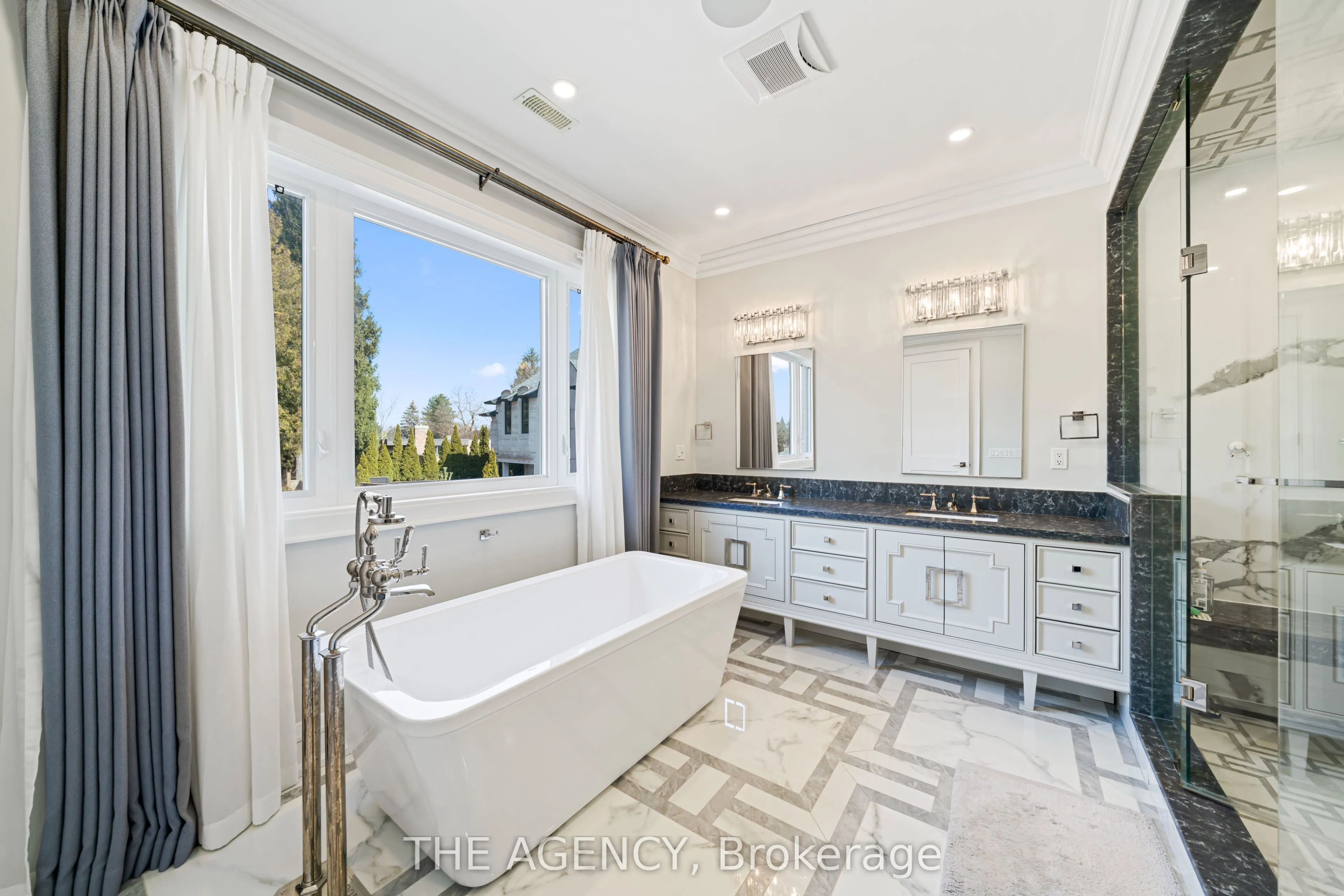 18 Suncrest Drive
