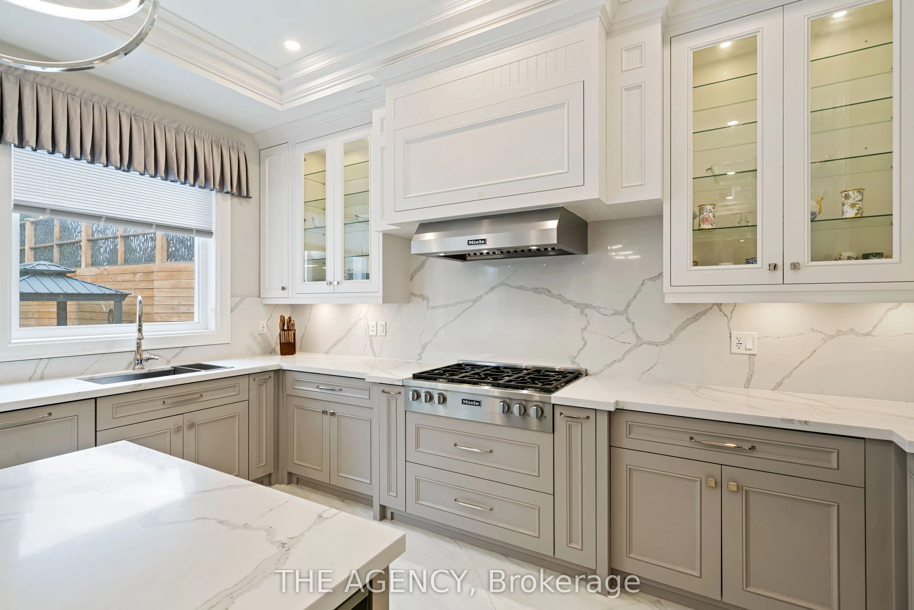 18 Suncrest Drive