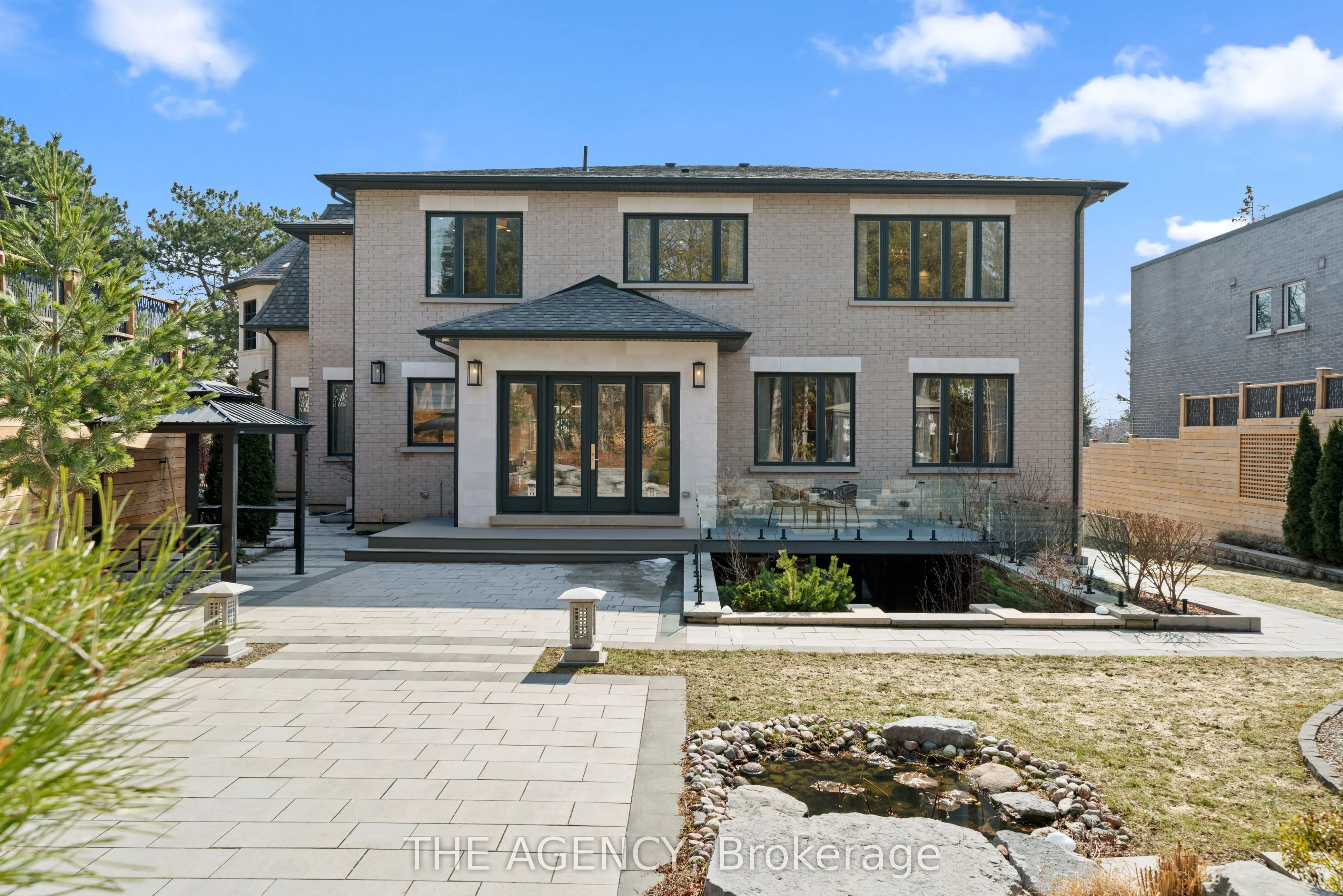 18 Suncrest Drive