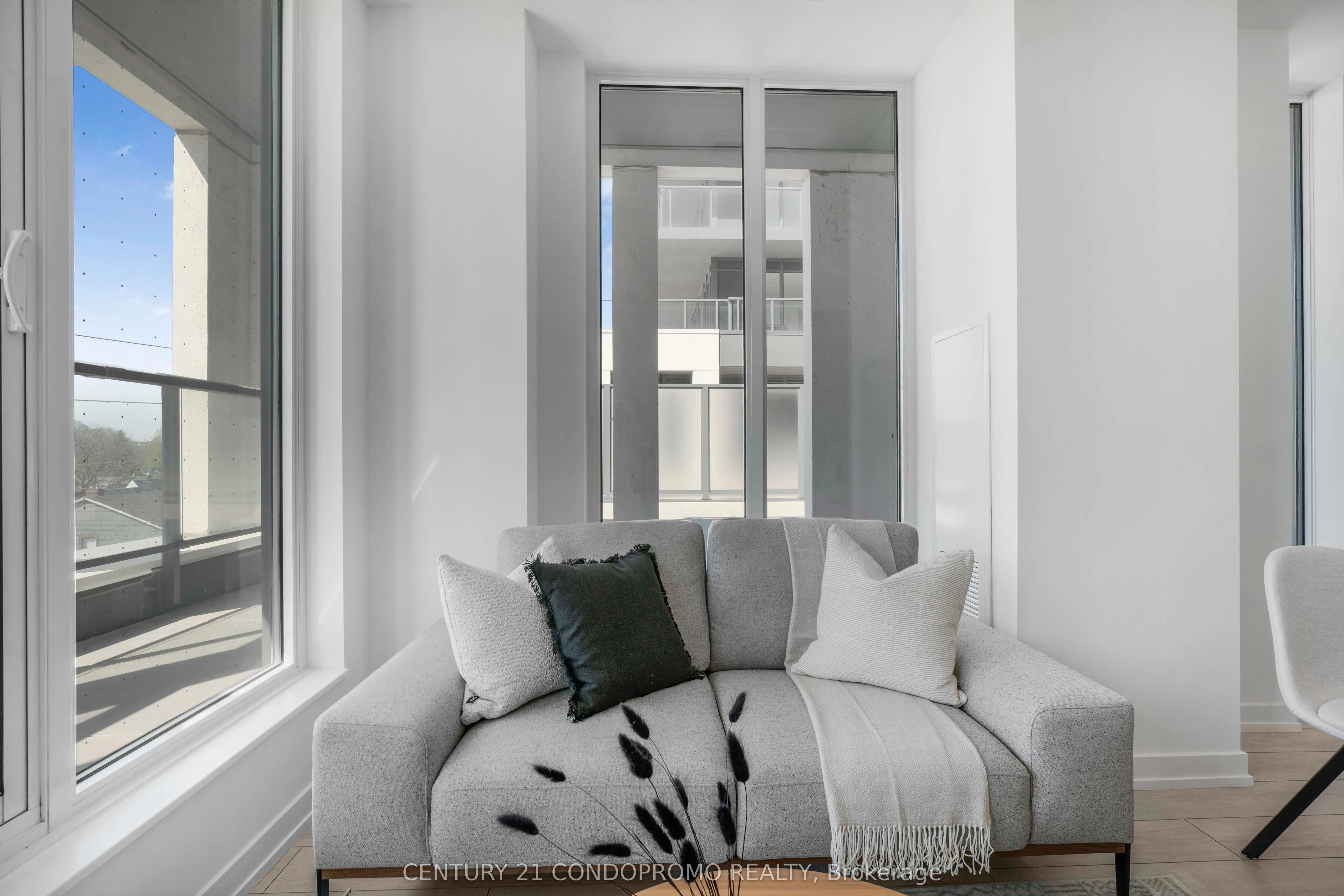 500 Dupont Street #319