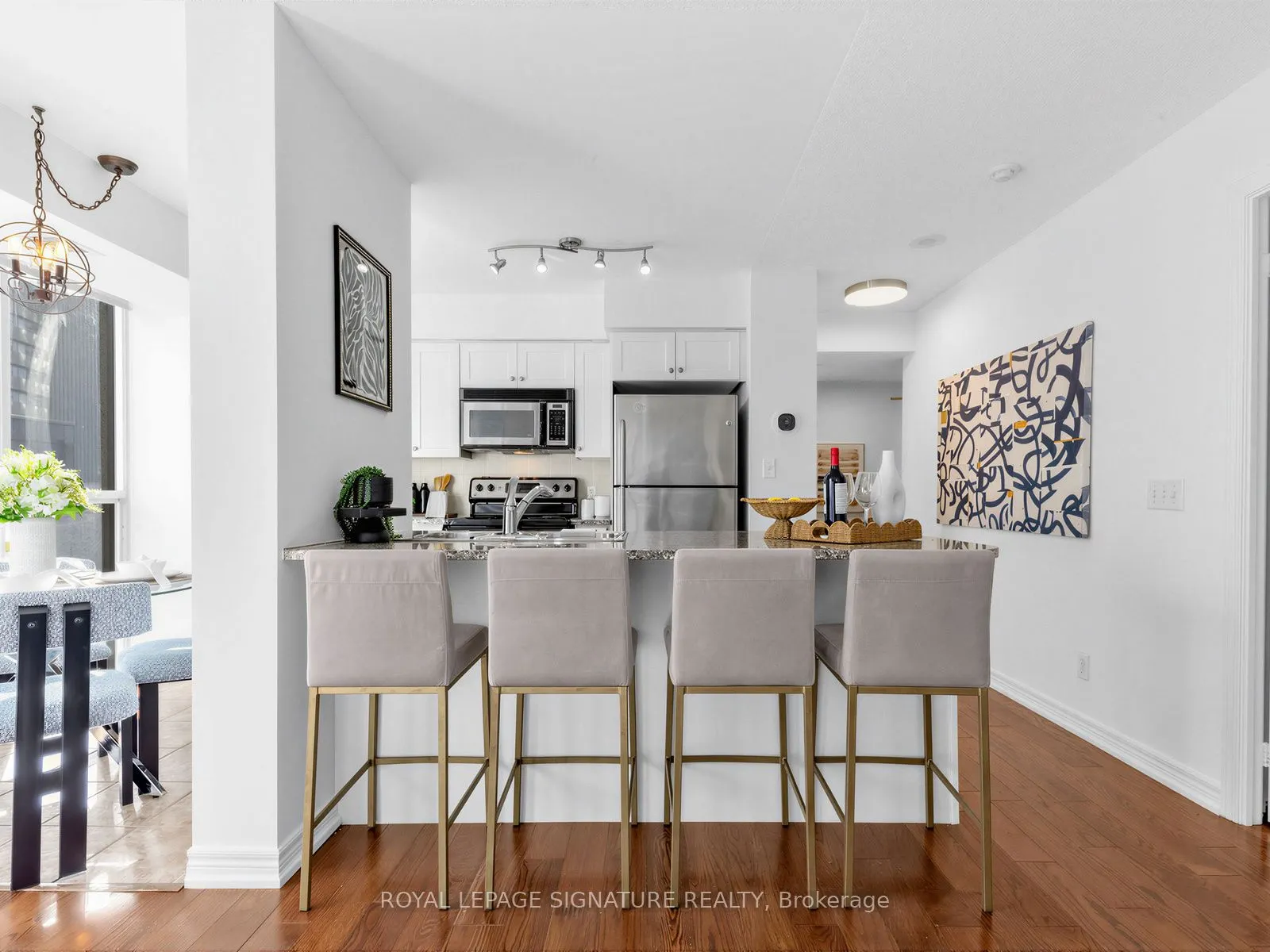 30 Grand Trunk Crescent #3906