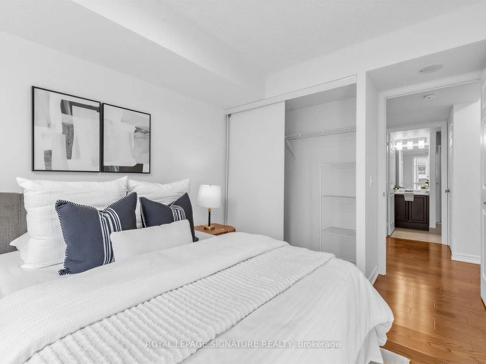 30 Grand Trunk Crescent #3906