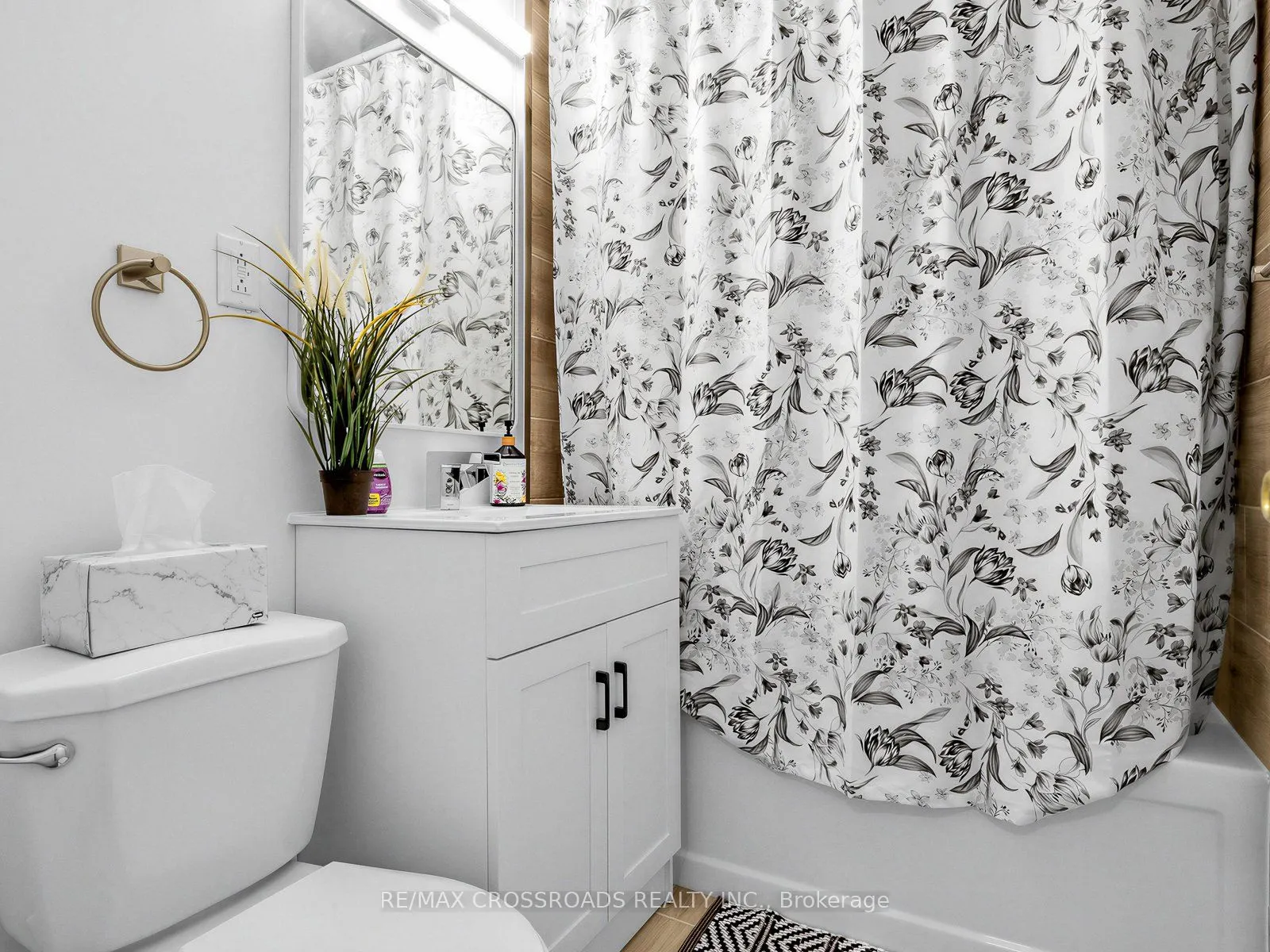 8 Kingsbridge Court #407