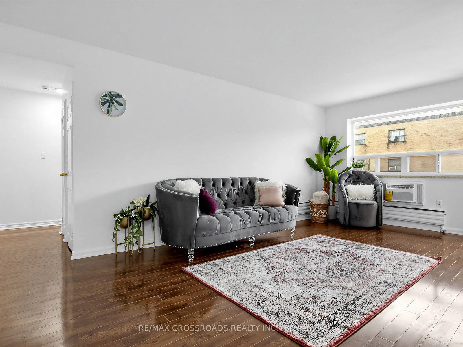 8 Kingsbridge Court #407