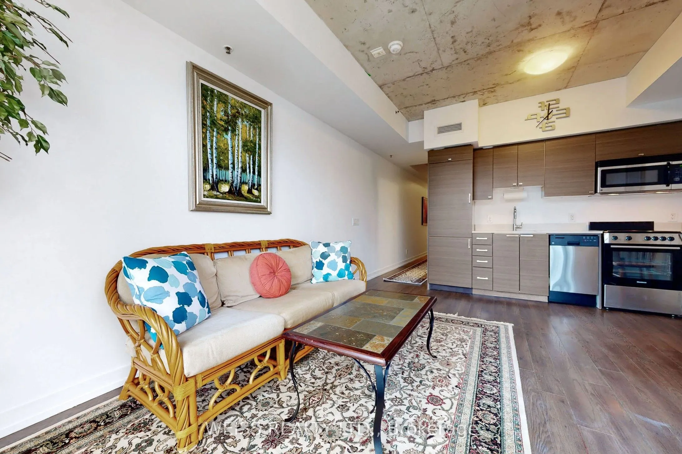 707 Dovercourt Road #215