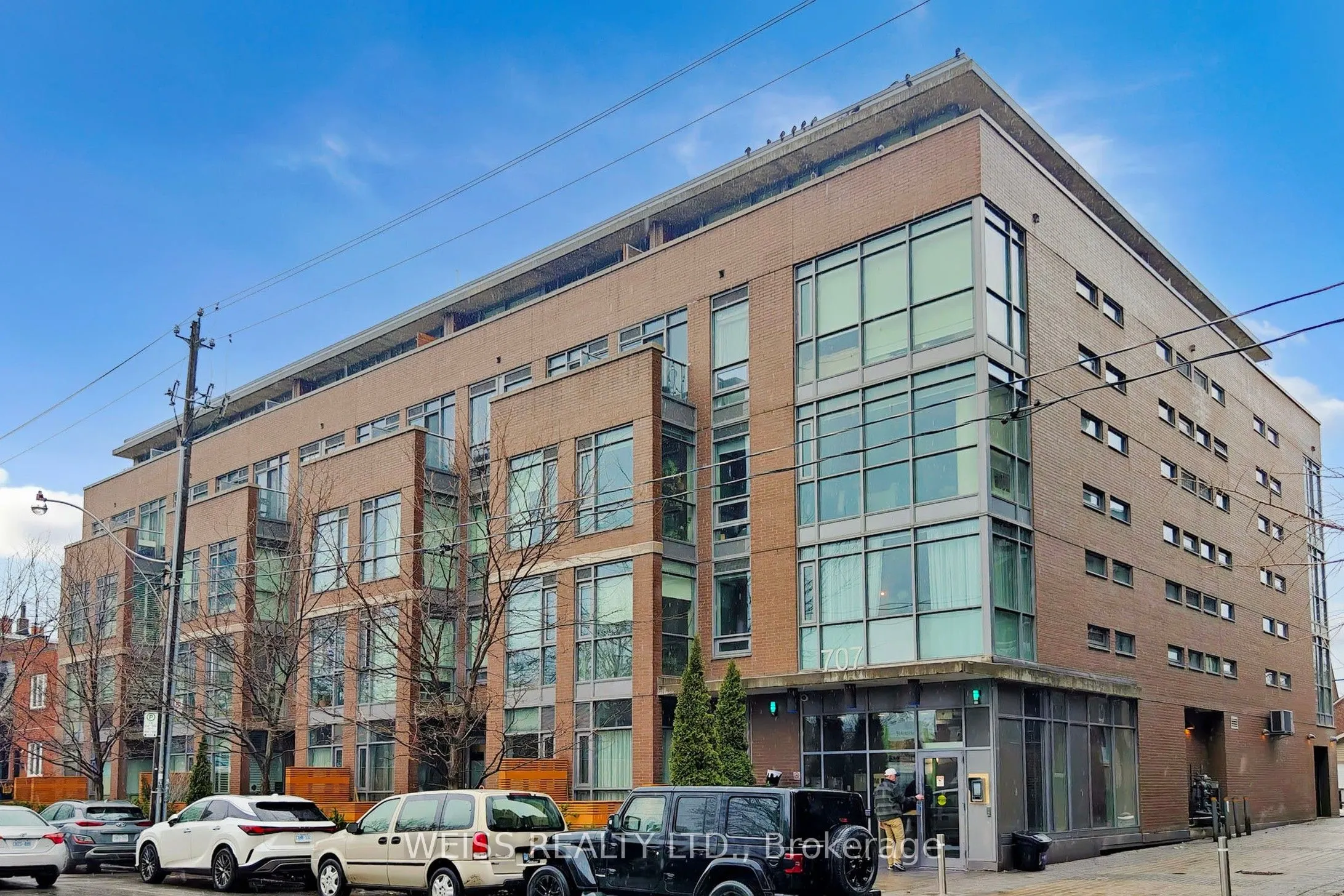 707 Dovercourt Road #215