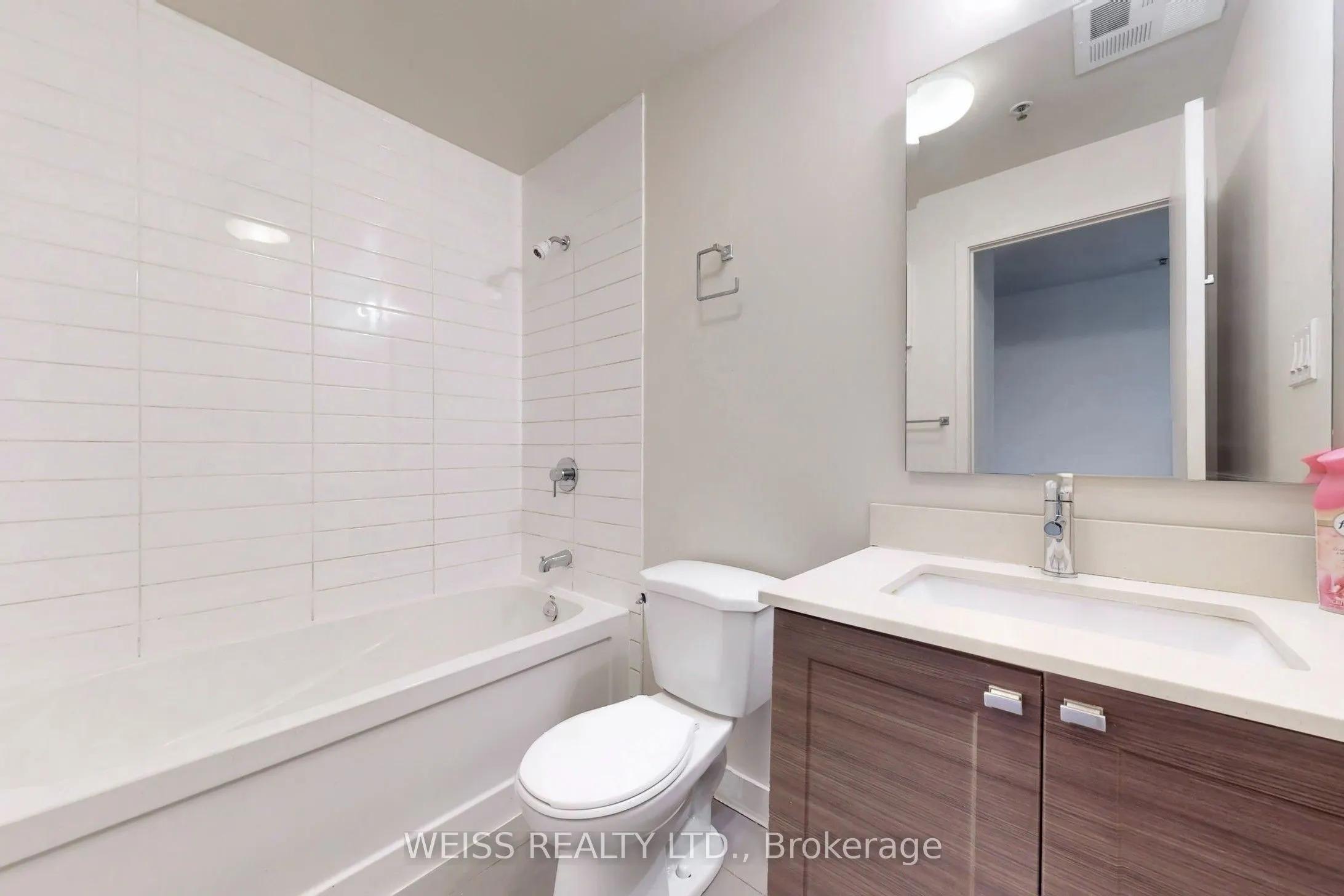 707 Dovercourt Road #215