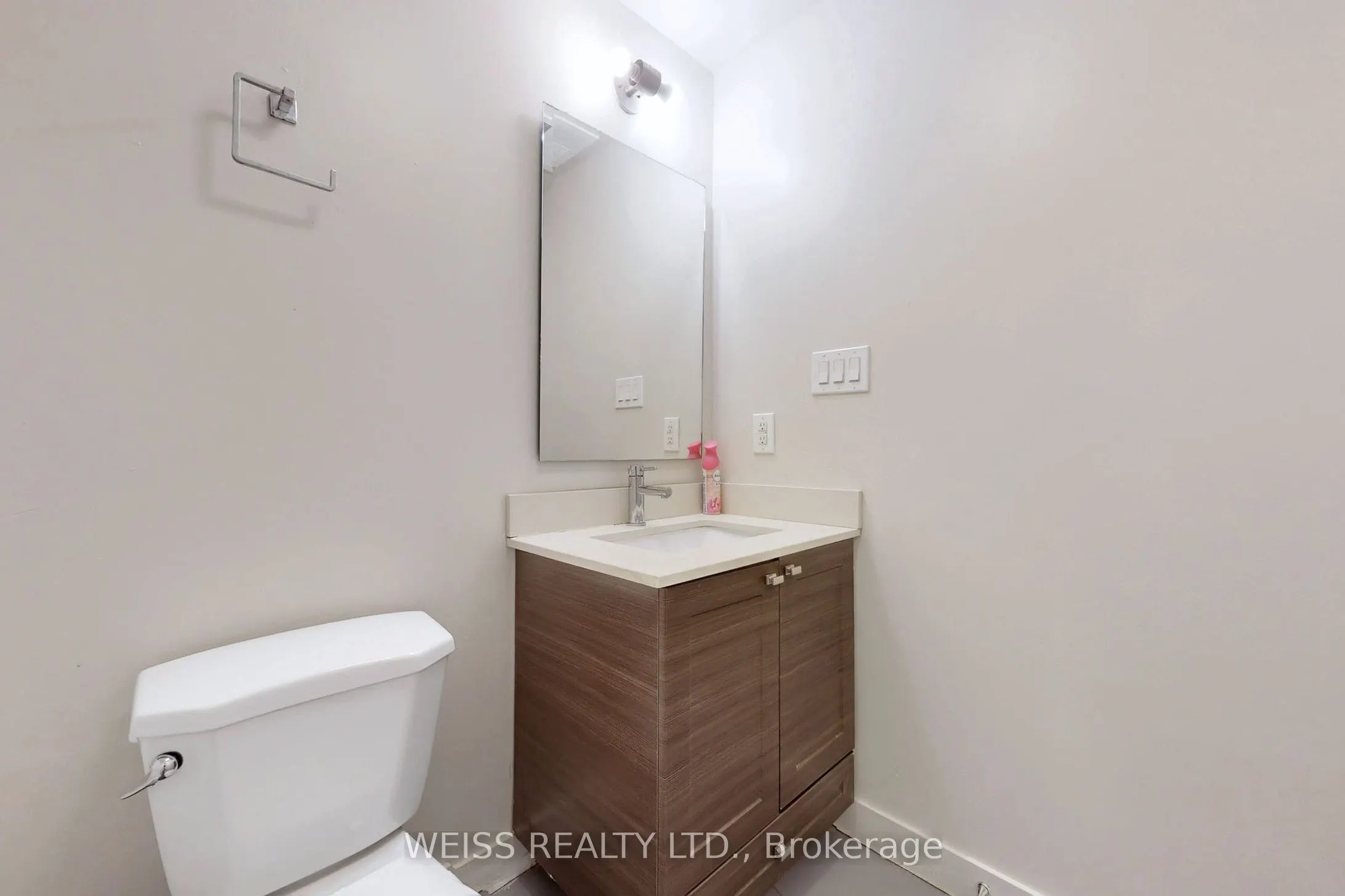 707 Dovercourt Road #215