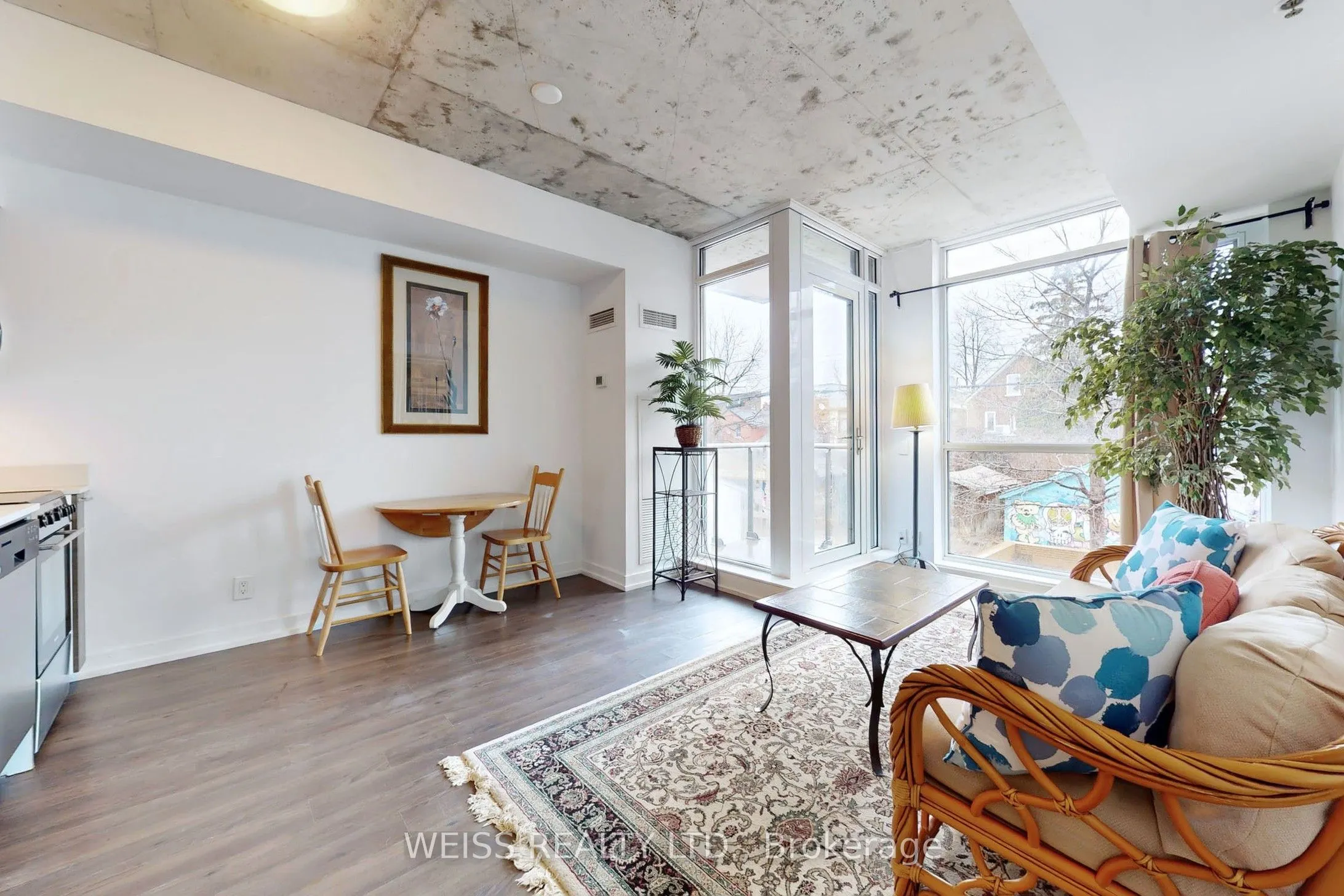 707 Dovercourt Road #215
