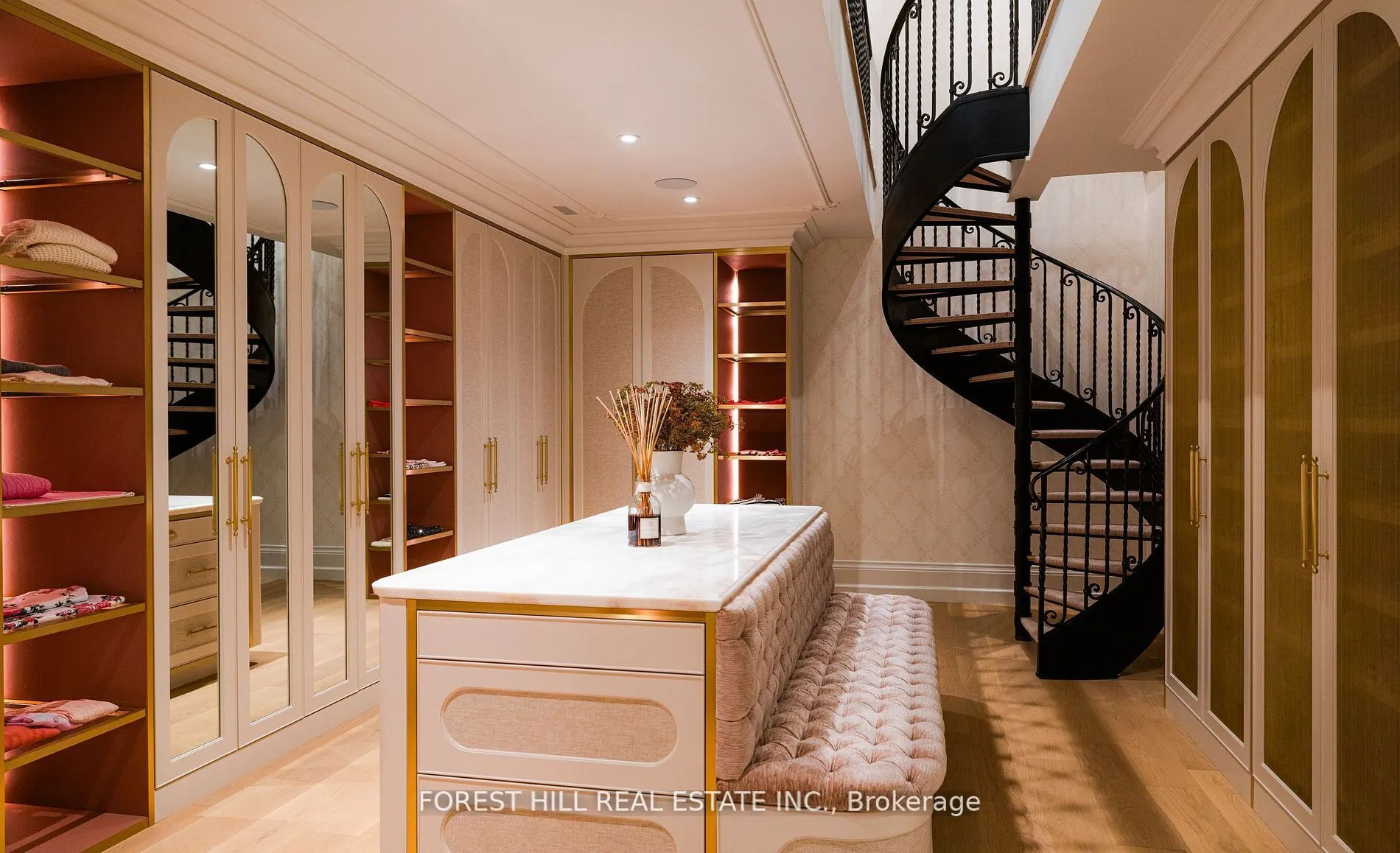 221 Forest Hill Road