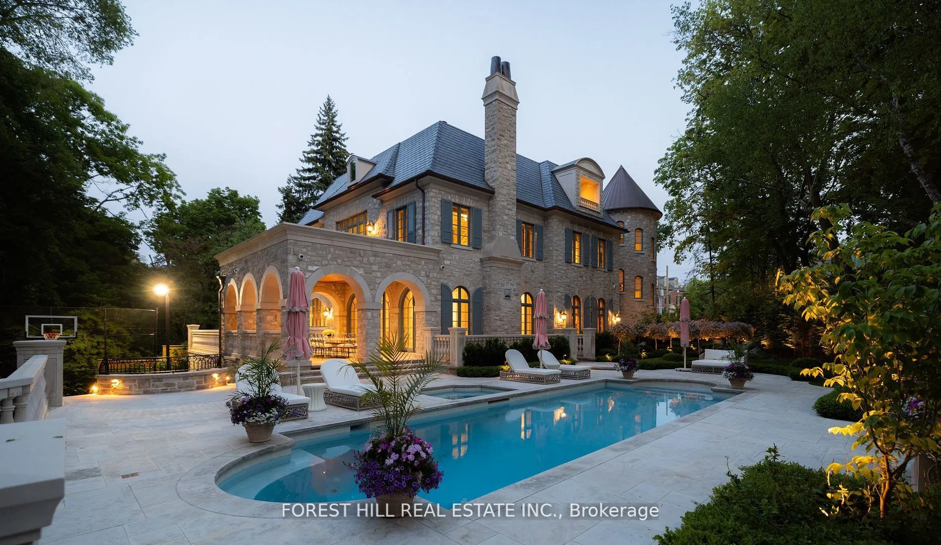 221 Forest Hill Road
