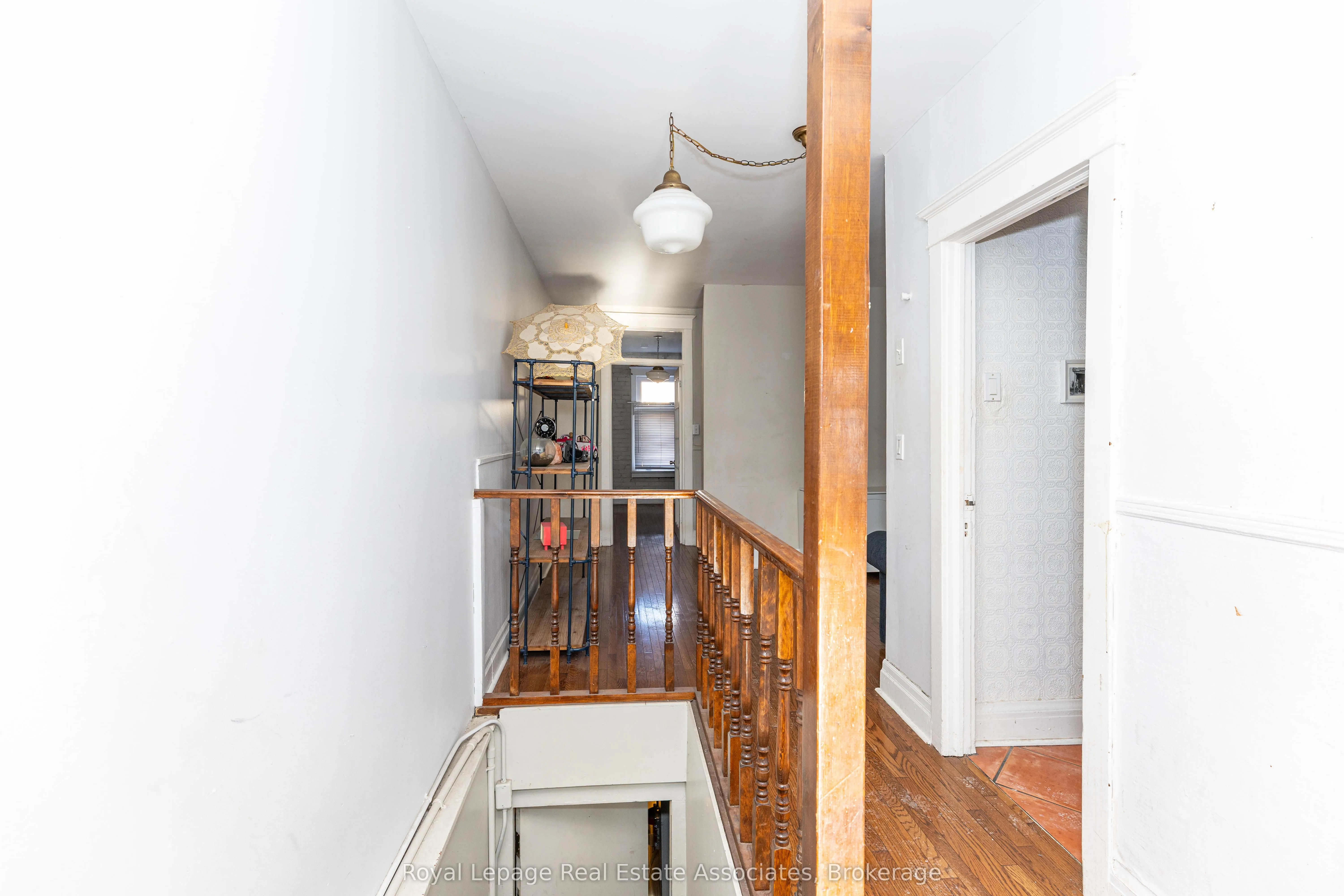 497 Bloor Street W #16 (3rd)