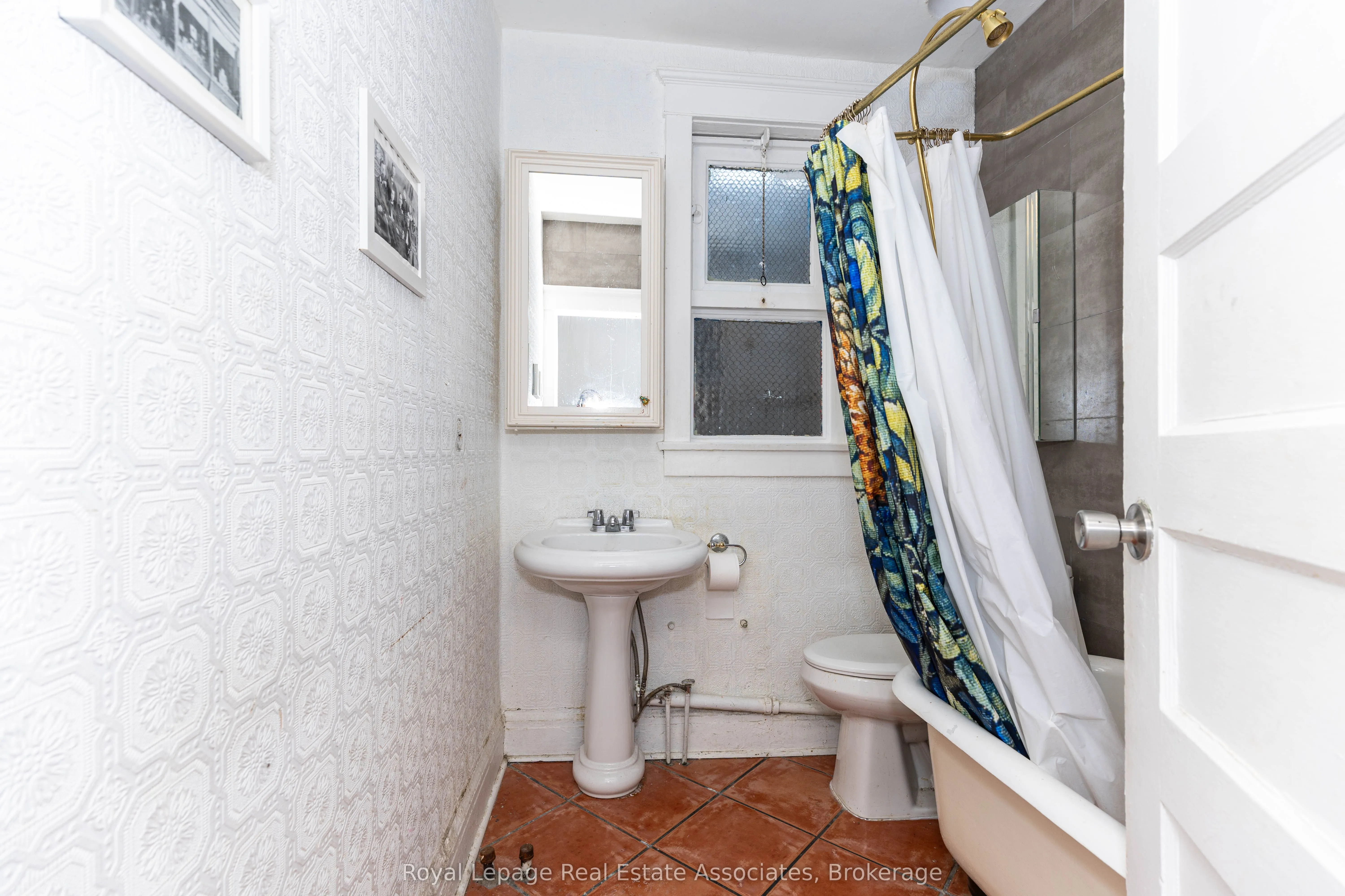 497 Bloor Street W #16 (3rd)