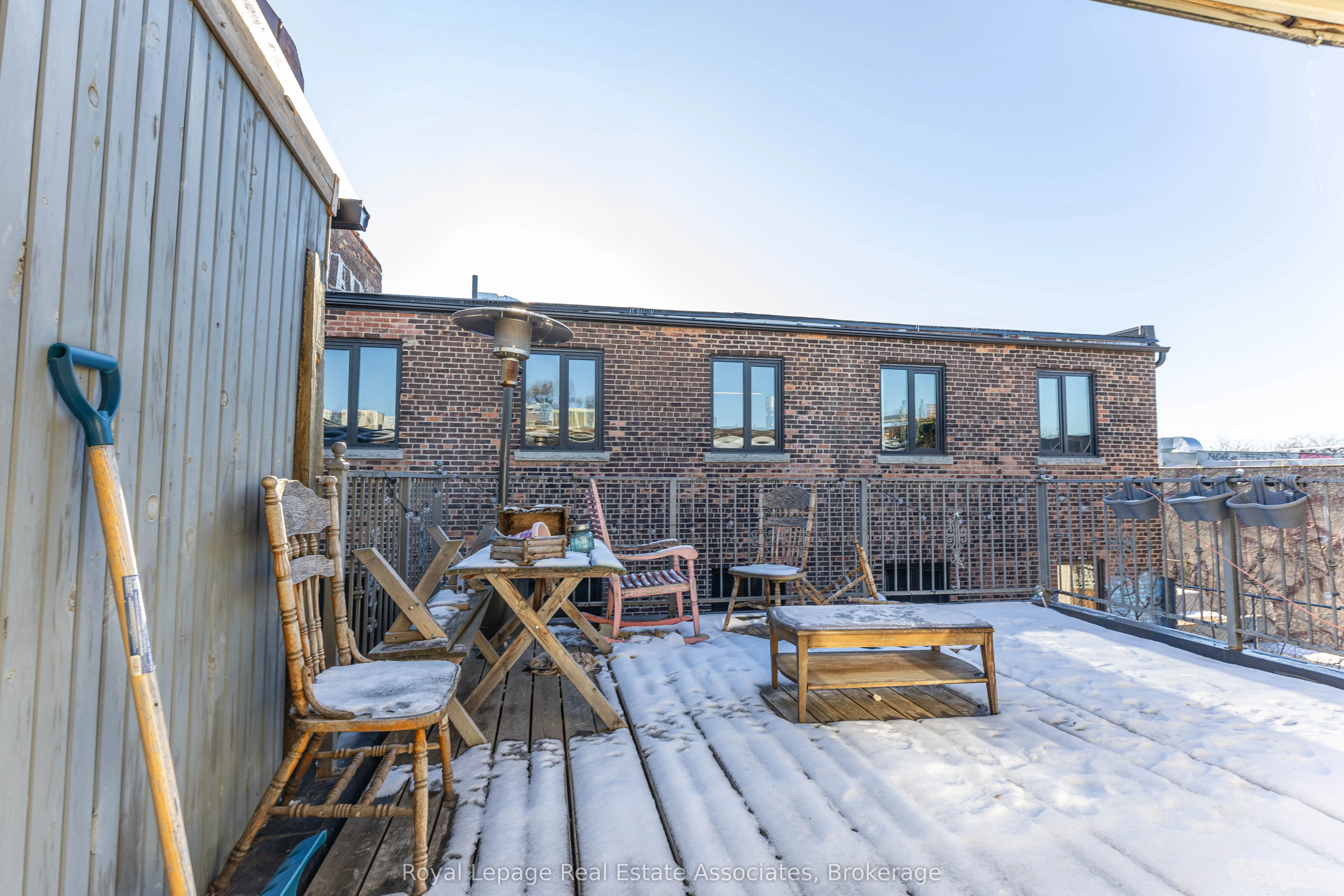 497 Bloor Street W #16 (3rd)
