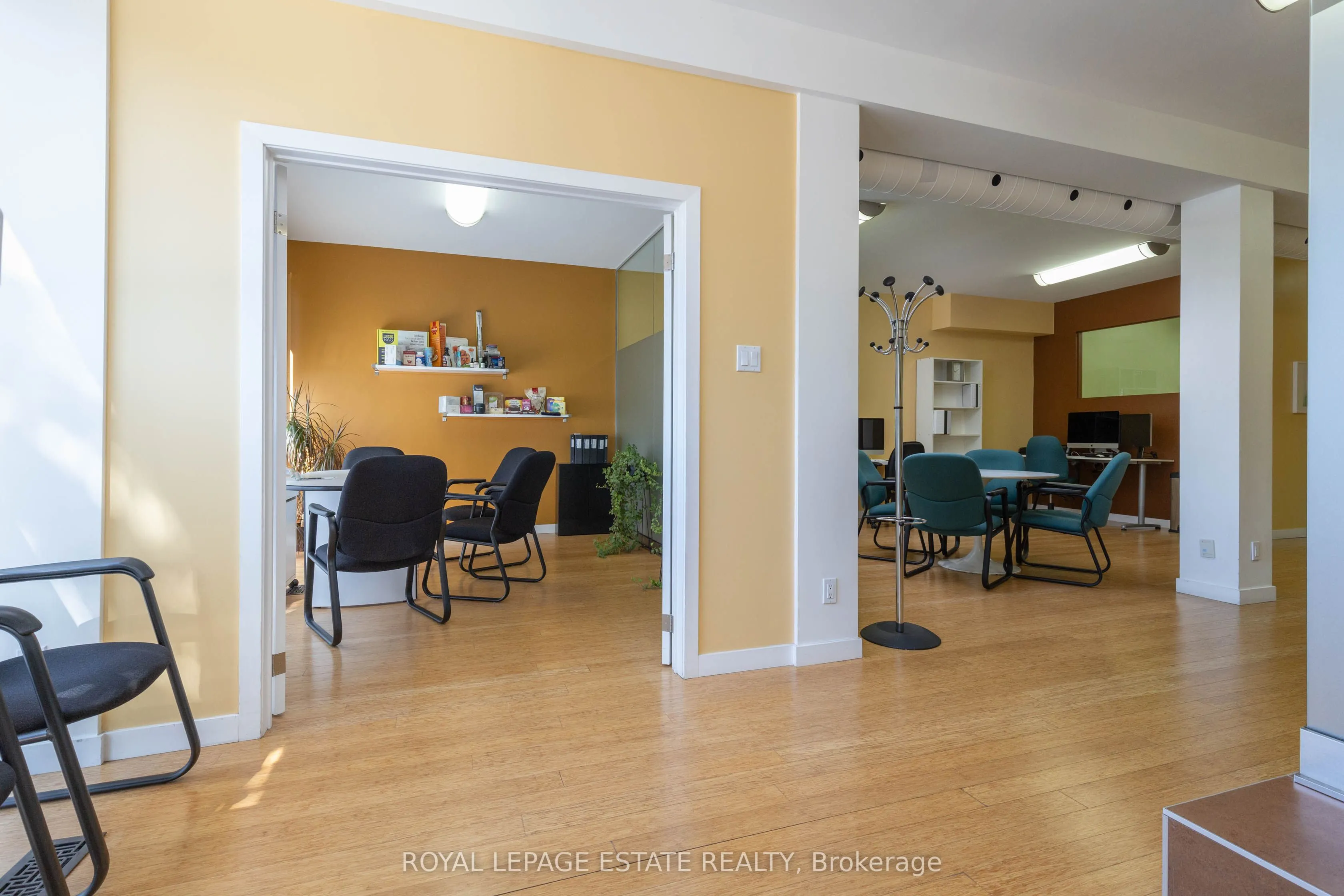 432 Queen Street E