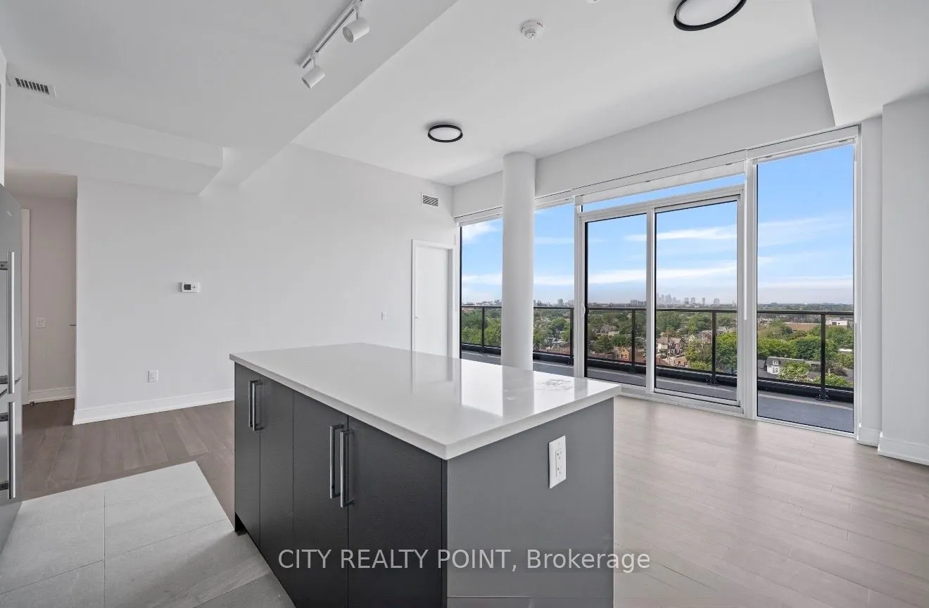 664 Spadina Avenue #1001
