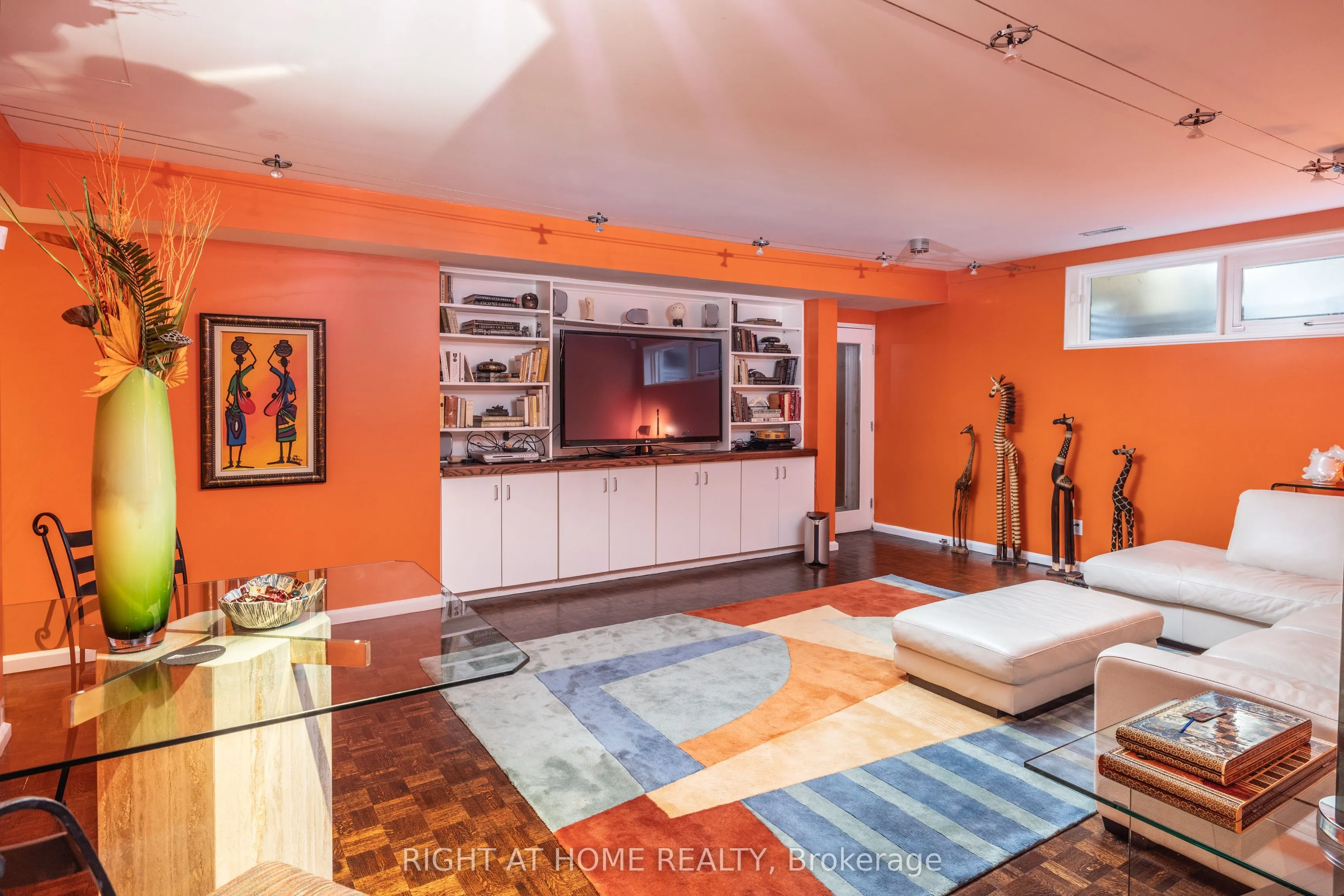 428 Russell Hill Road