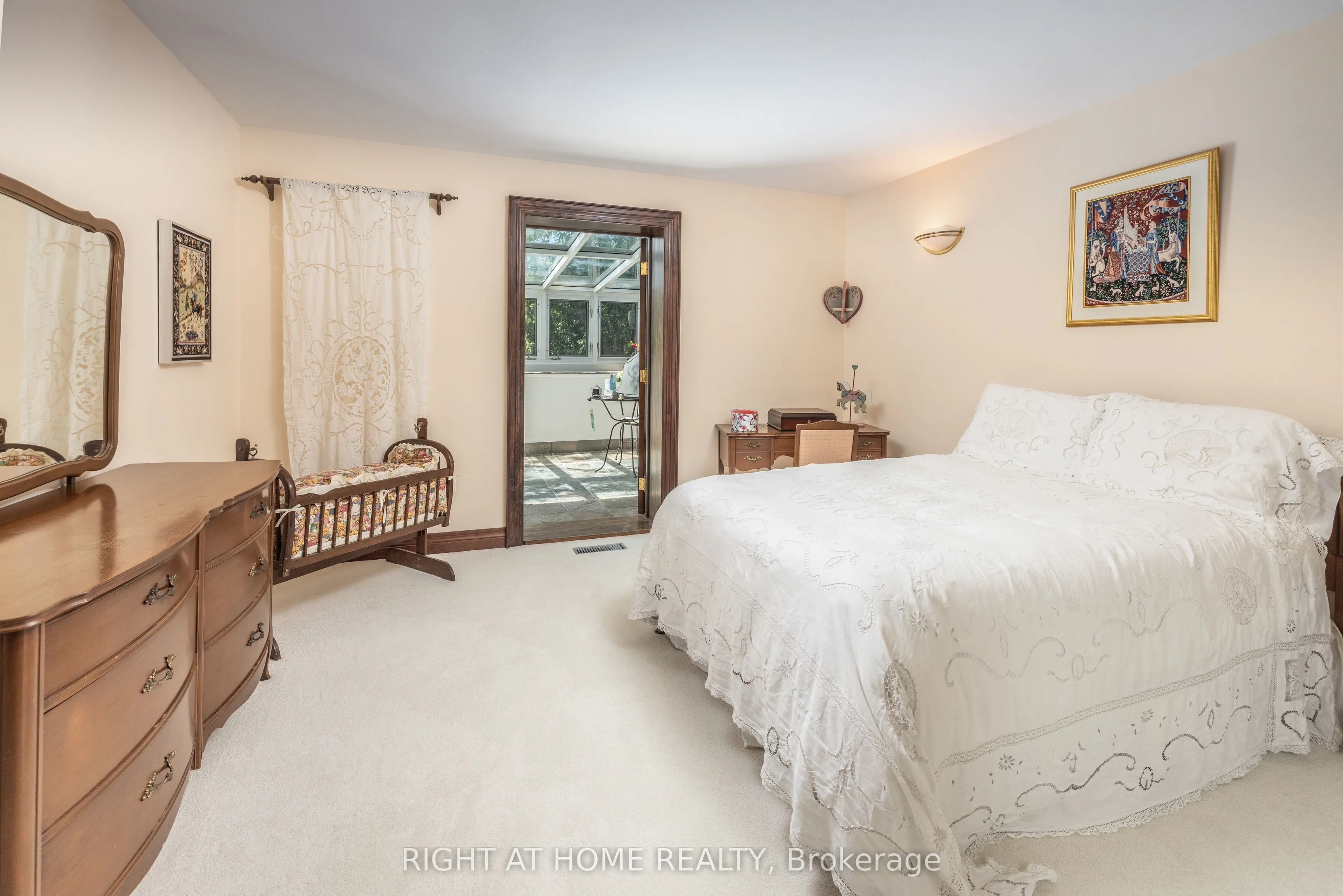 428 Russell Hill Road