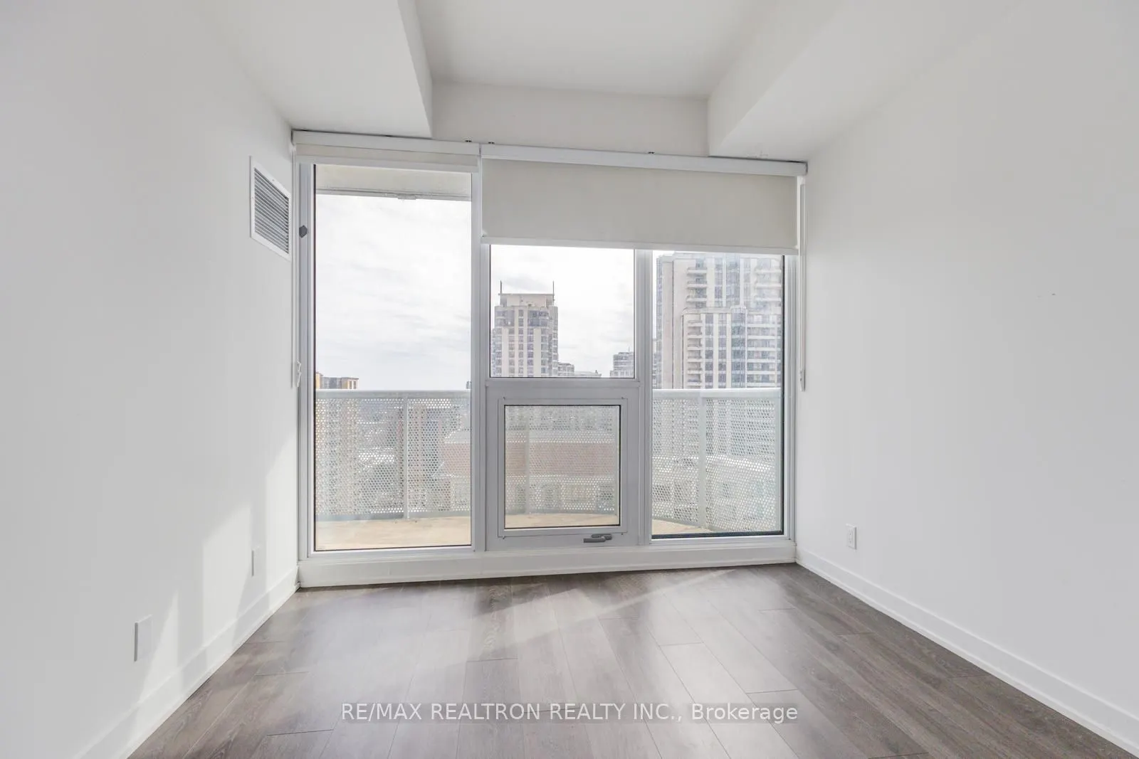 15 Holmes Avenue #1701