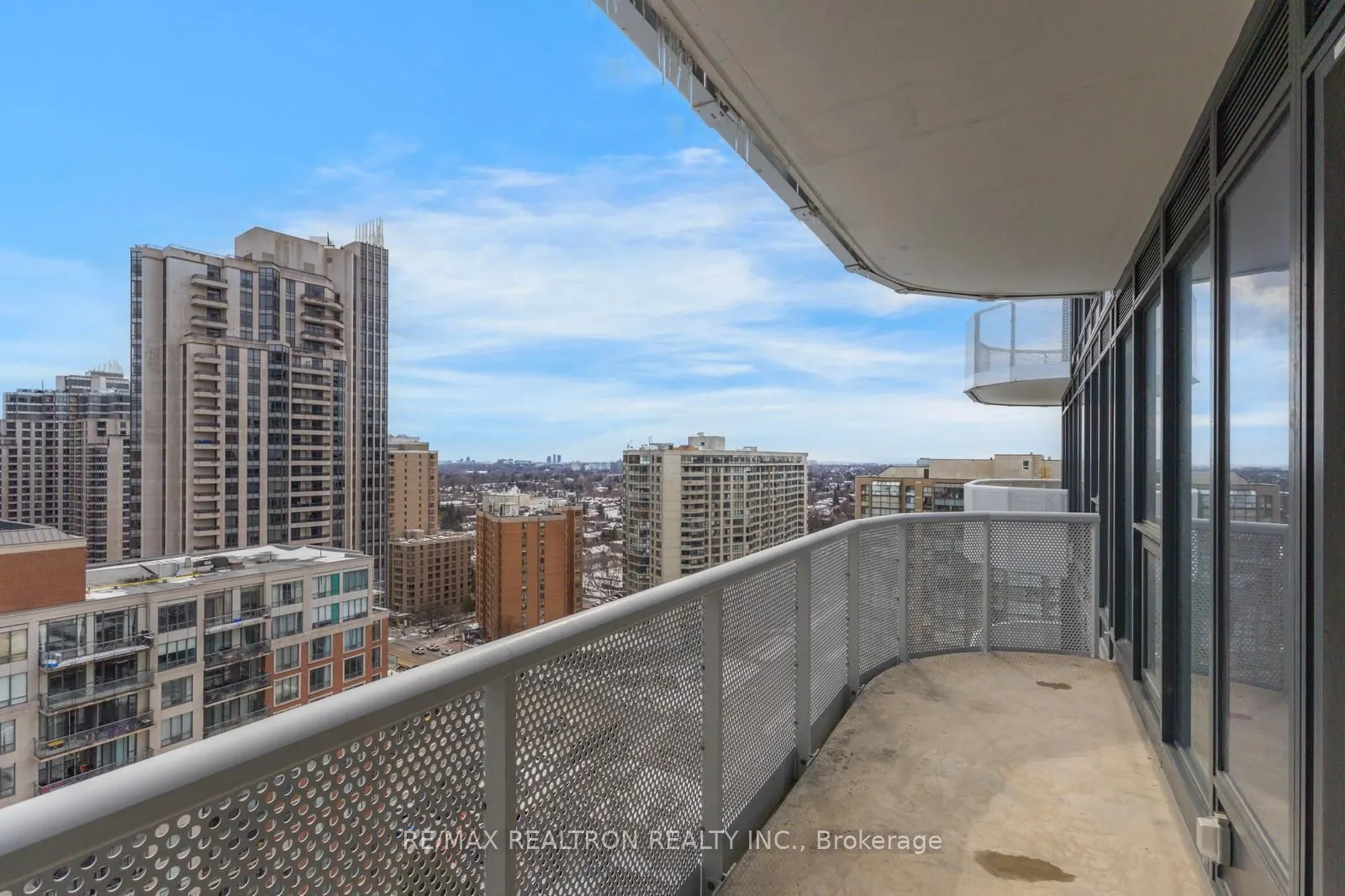 15 Holmes Avenue #1701