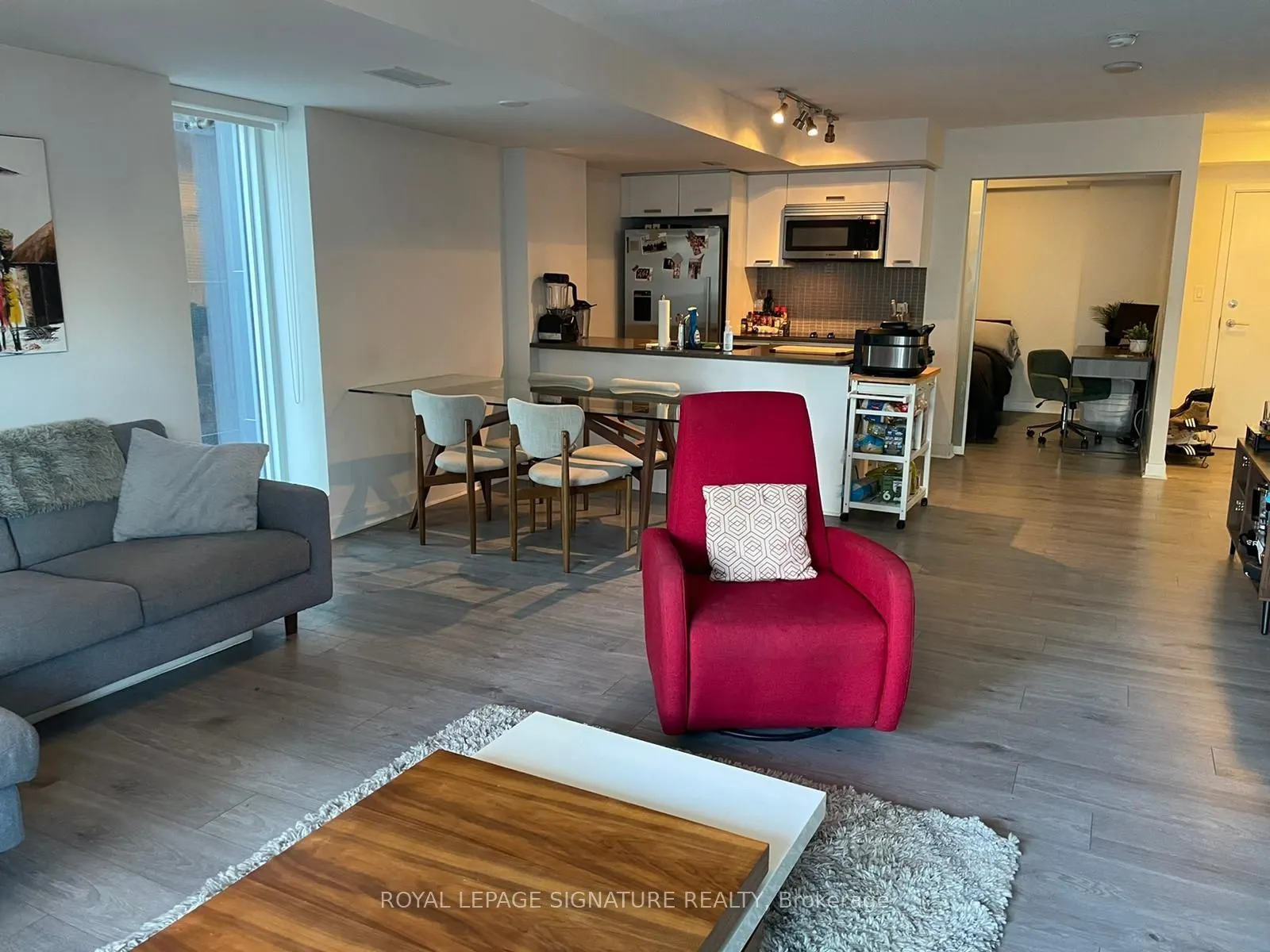 295 Adelaide Street W #414