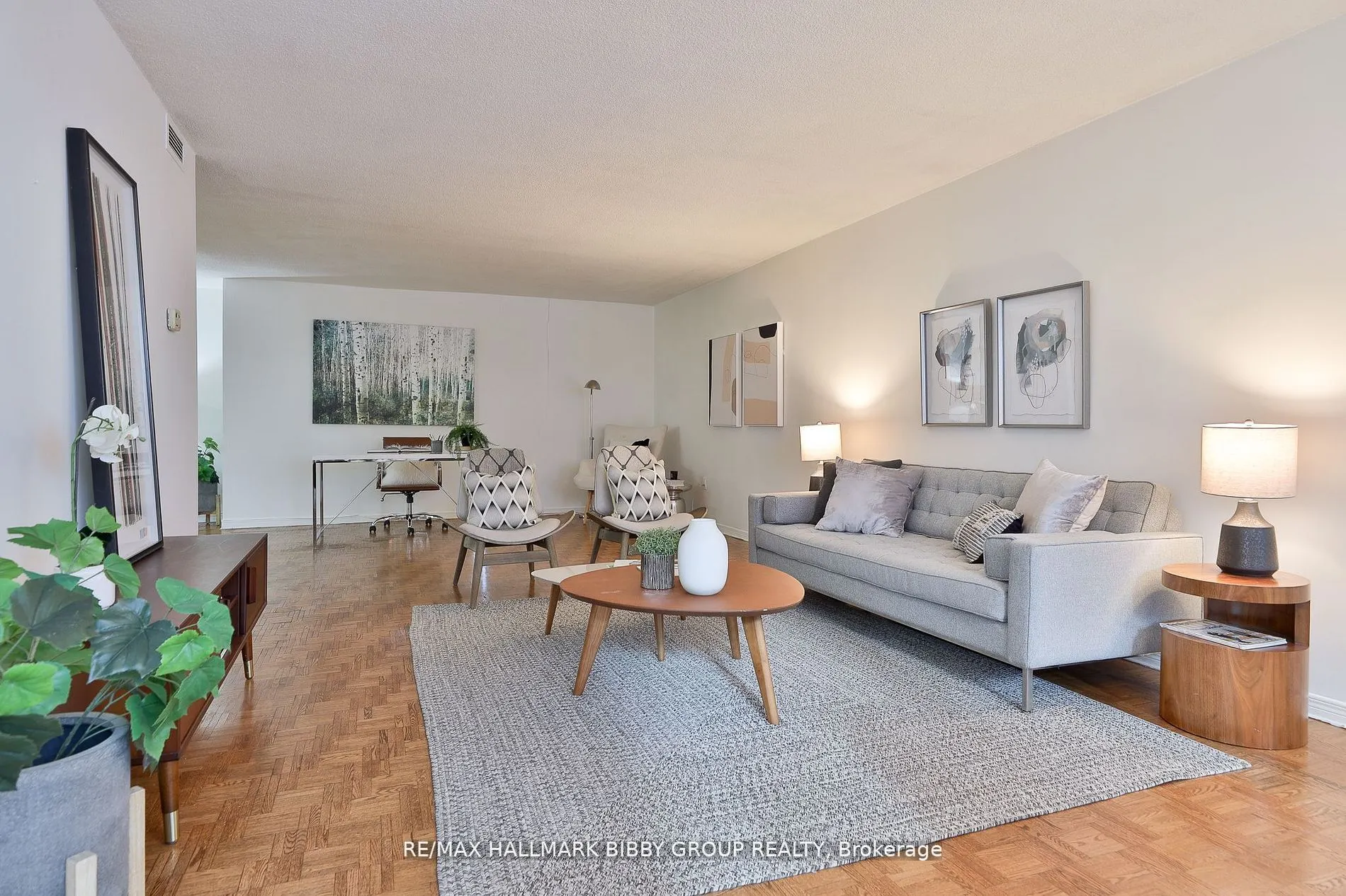 360 Bloor Street E #1007