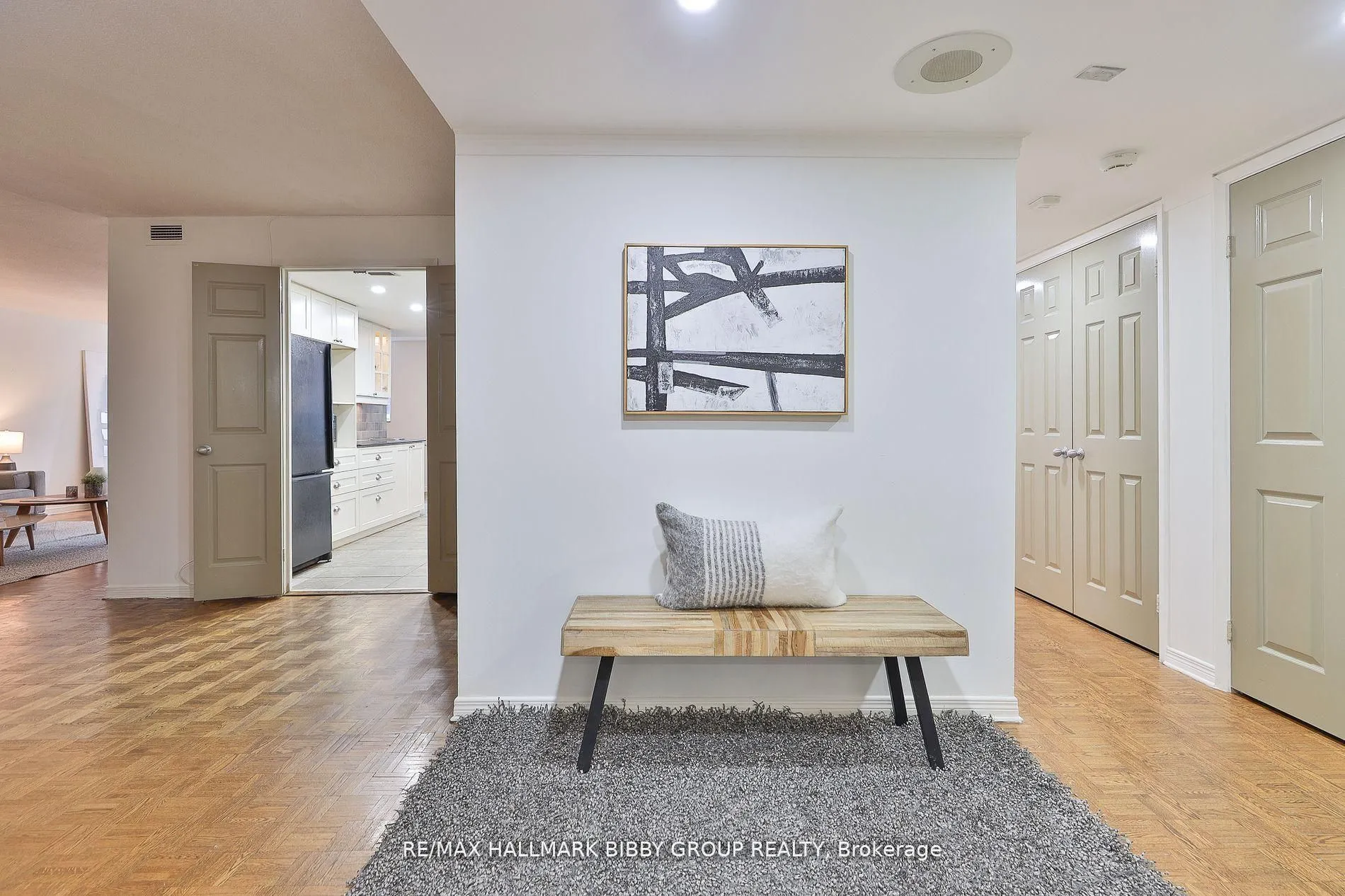 360 Bloor Street E #1007