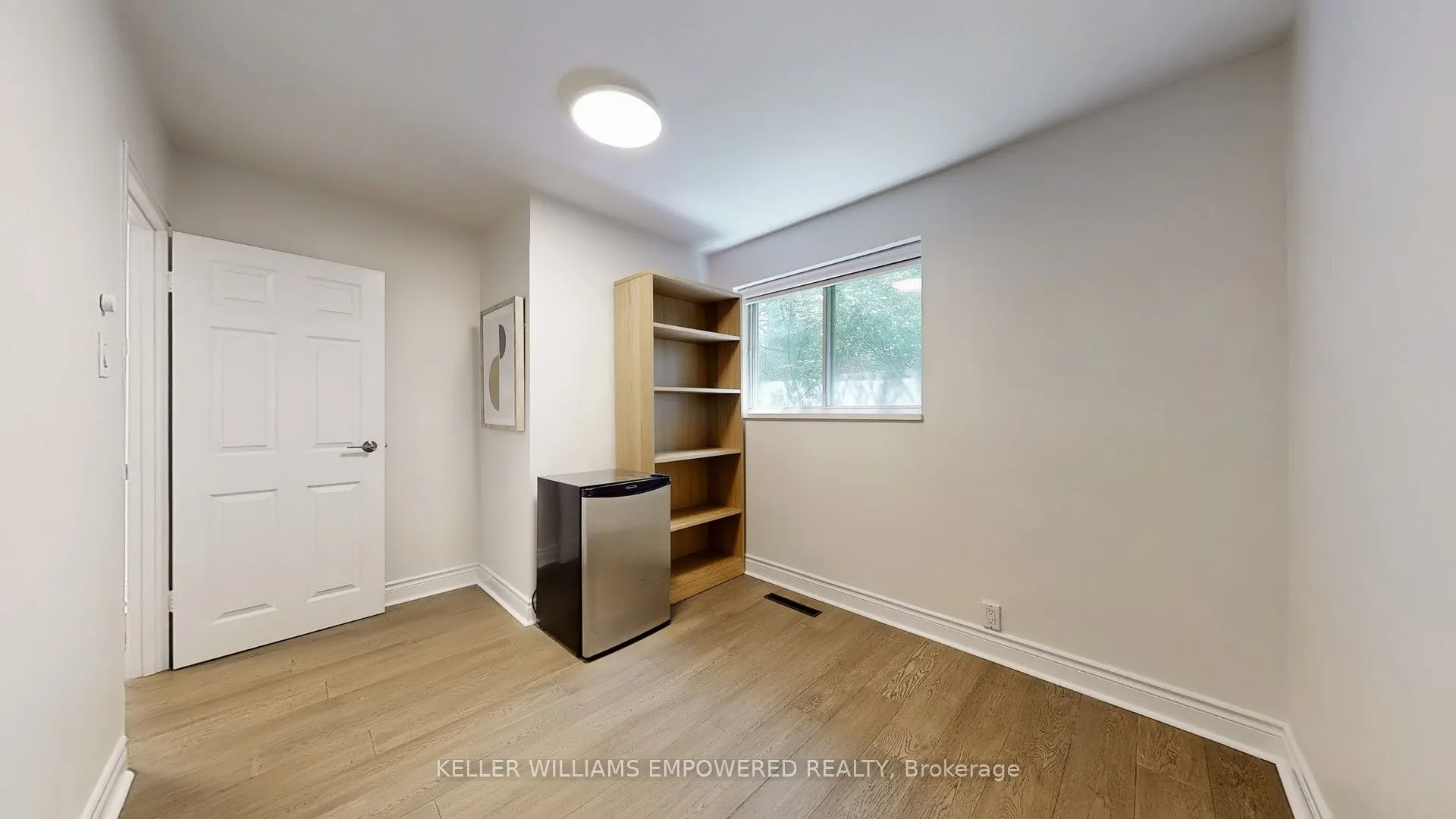 30 Paperbirch Drive