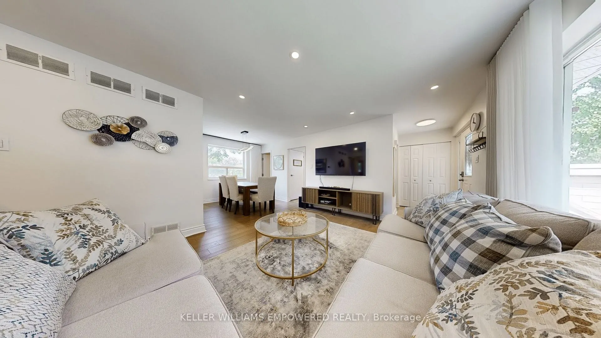 30 Paperbirch Drive