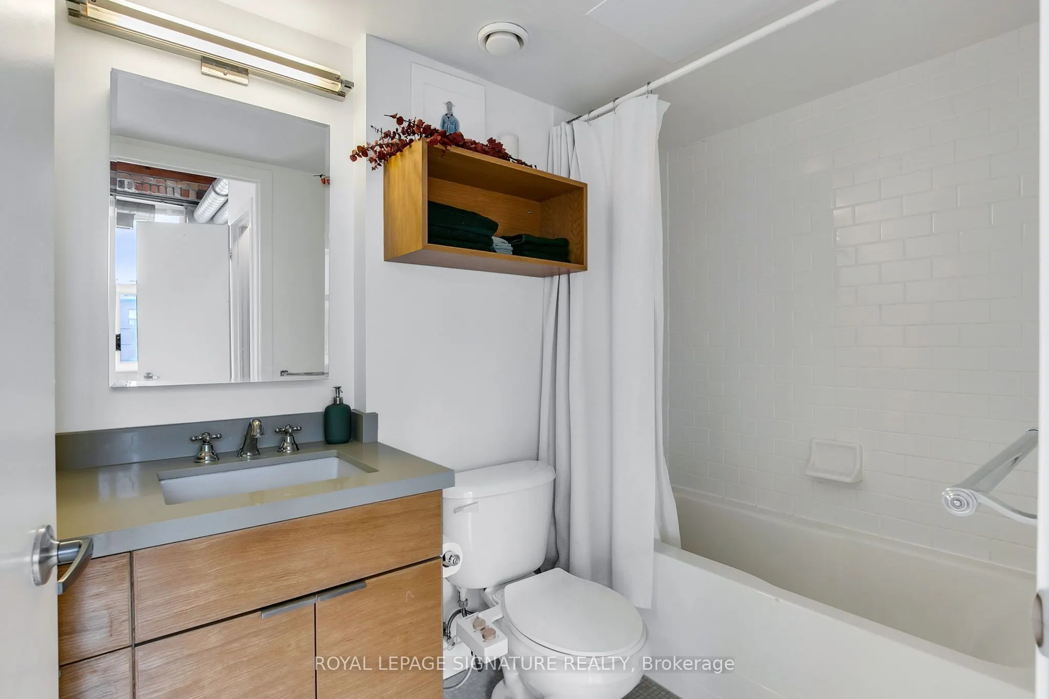 955 Queen Street W #316