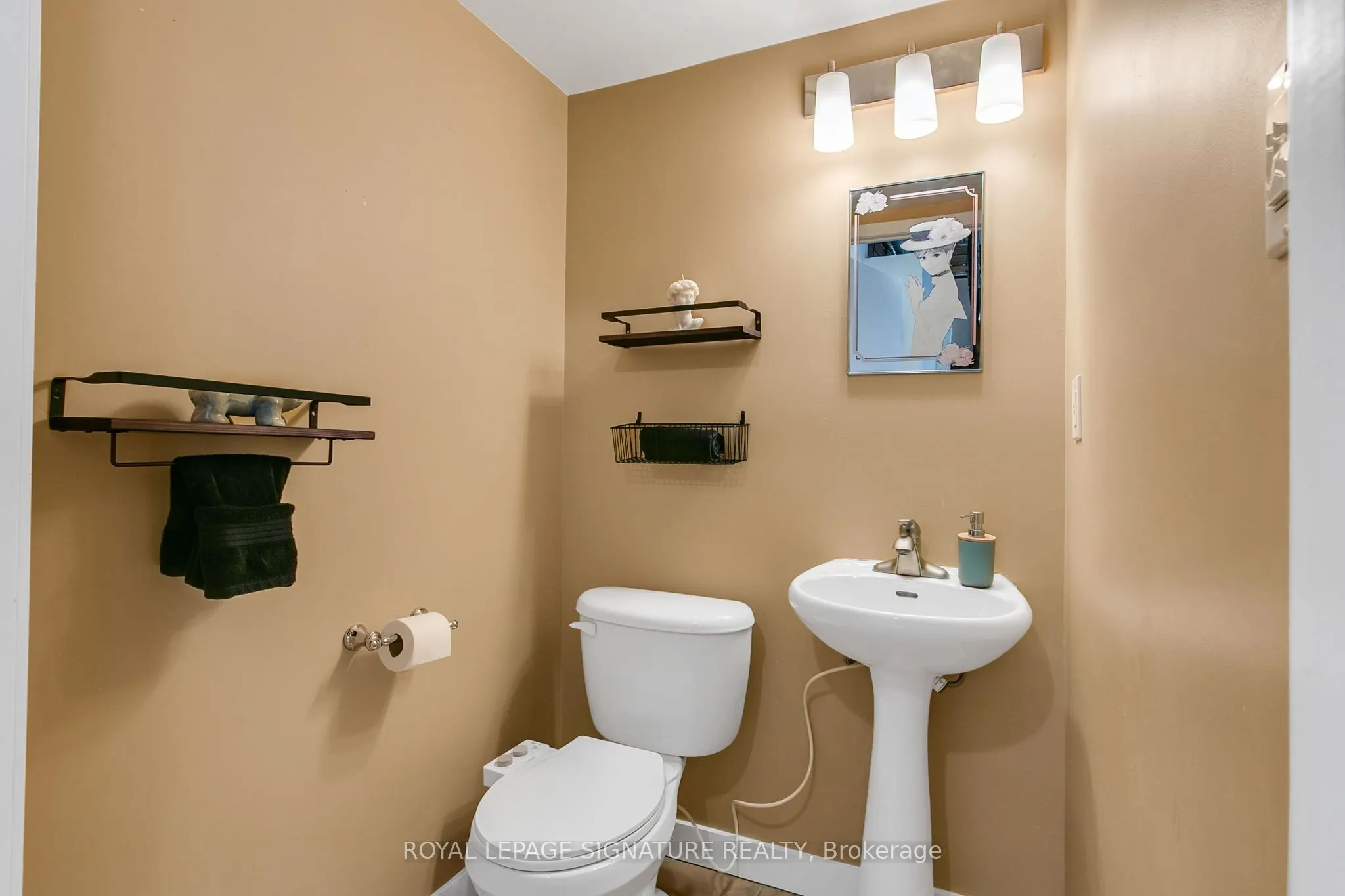 955 Queen Street W #316