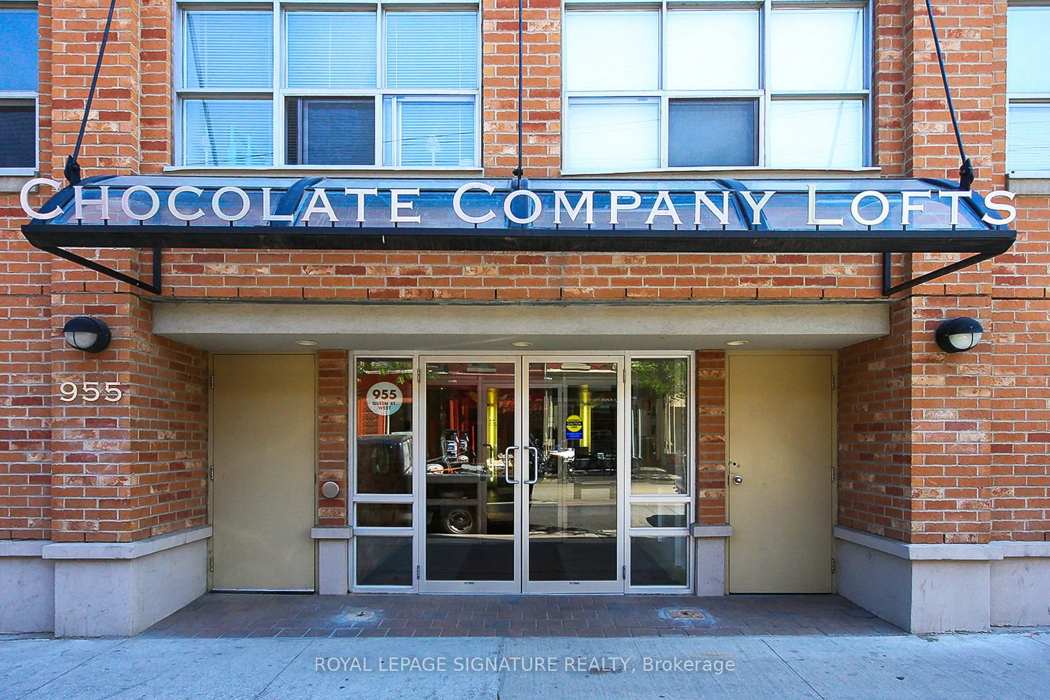 955 Queen Street W #316