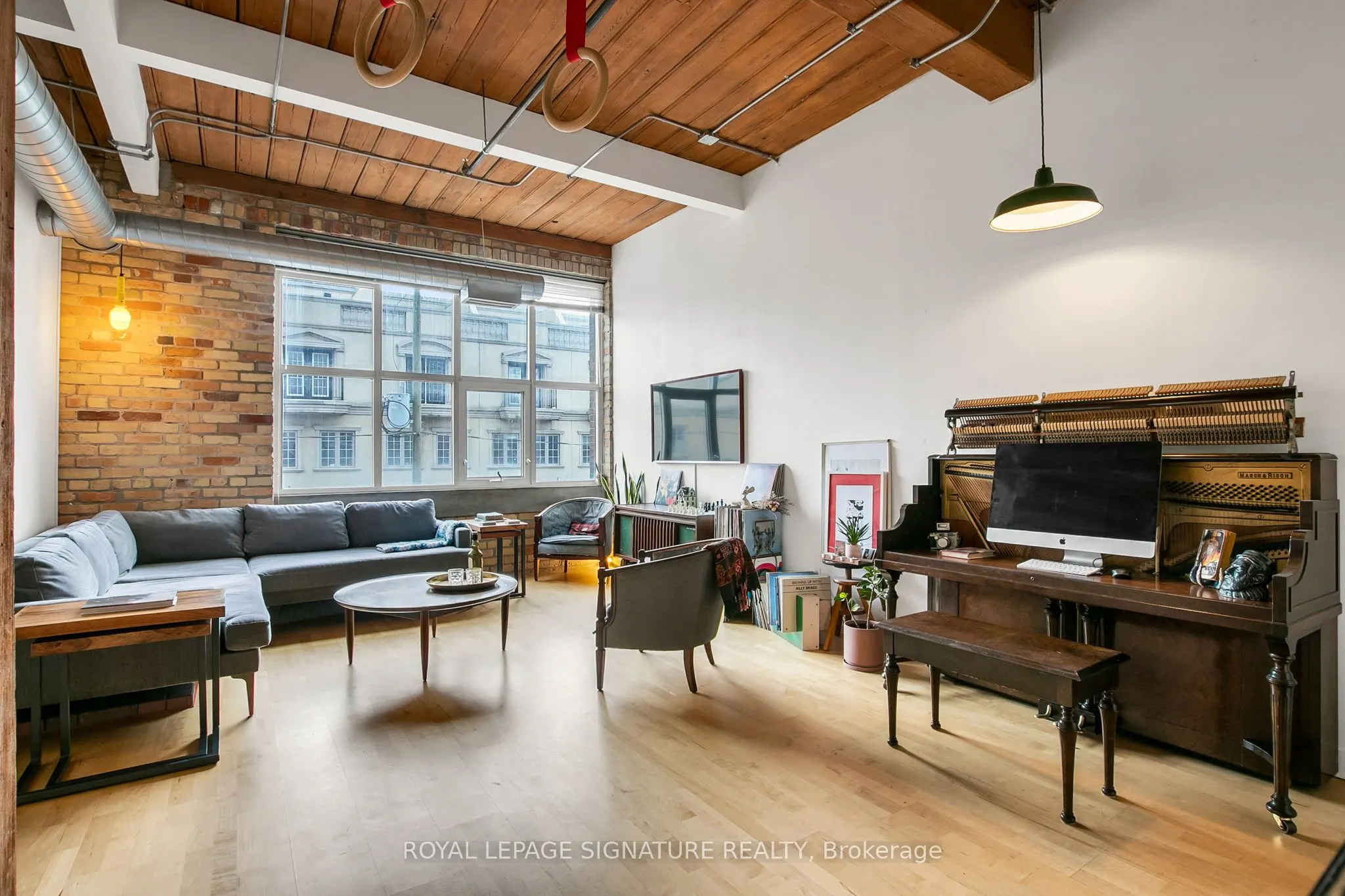955 Queen Street W #316