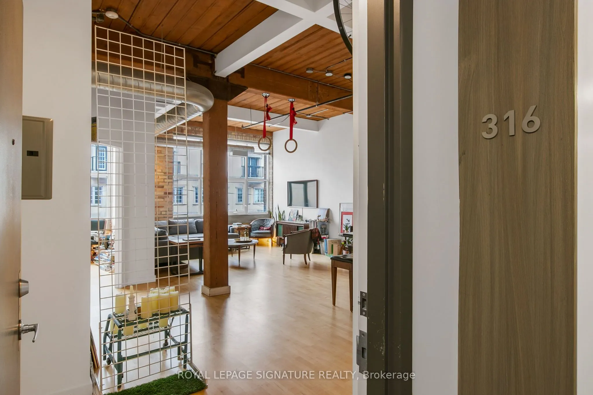 955 Queen Street W #316