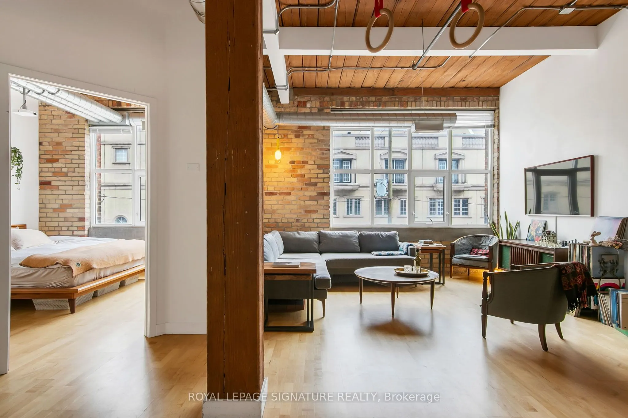955 Queen Street W #316