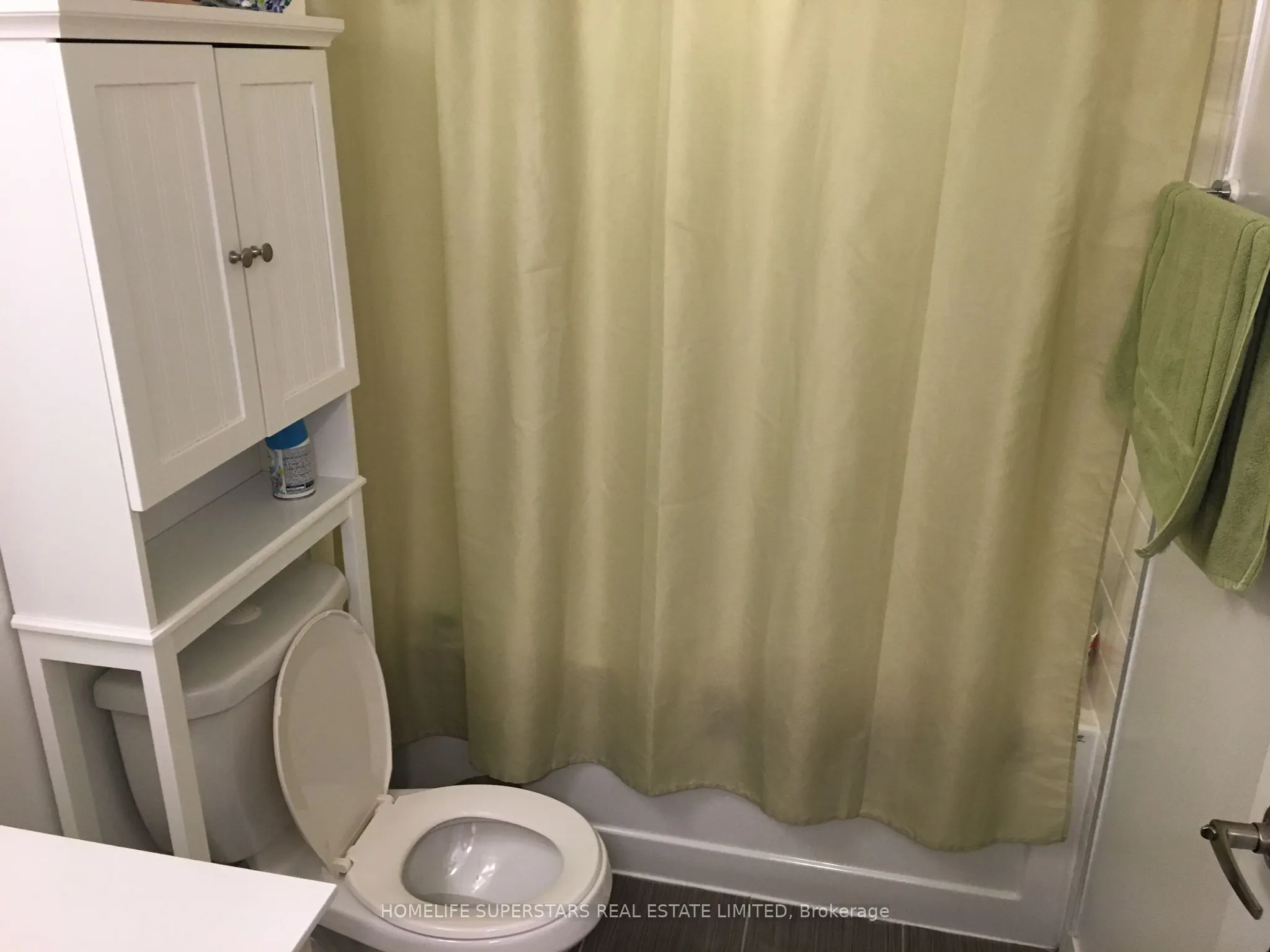 10 Willison Square N #305