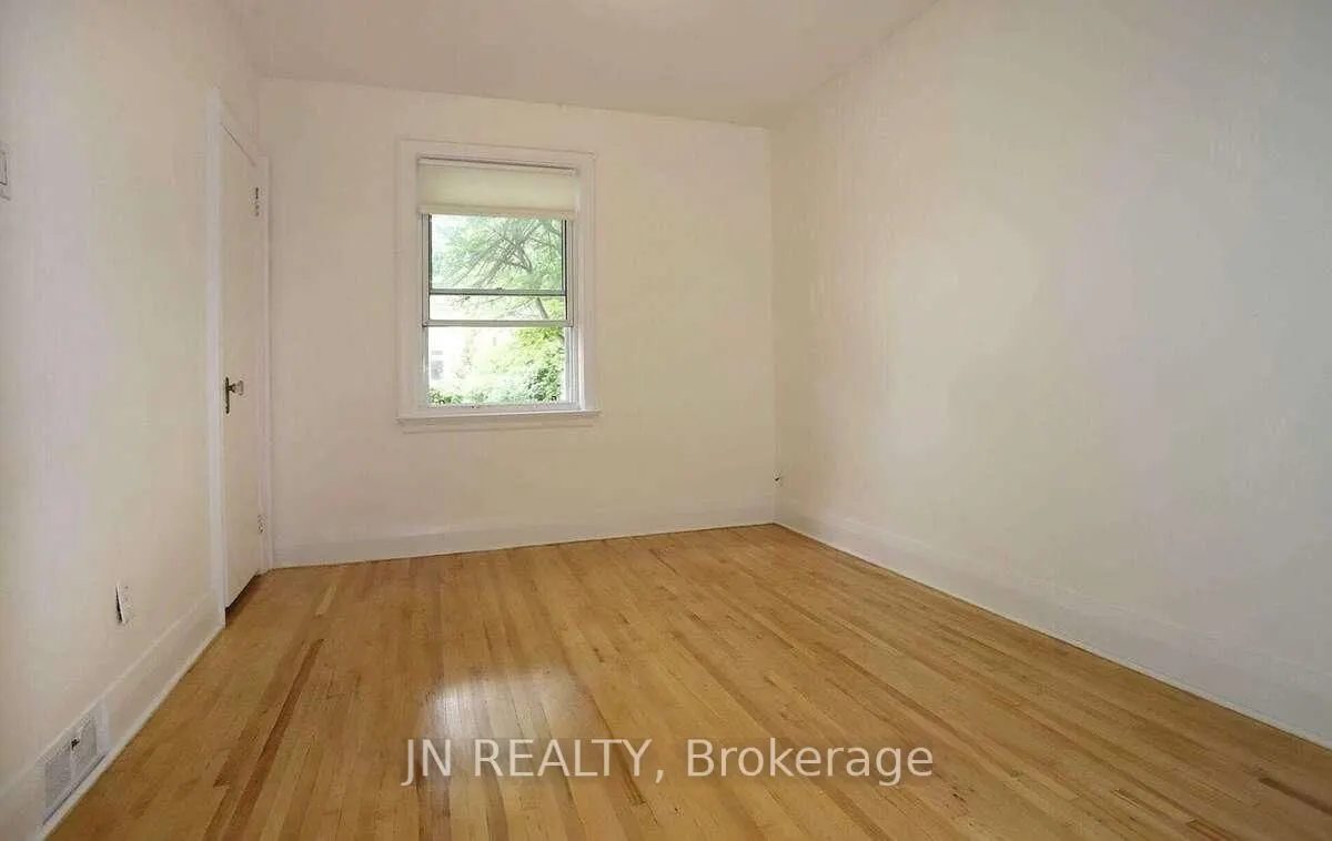 35 Anndale Drive