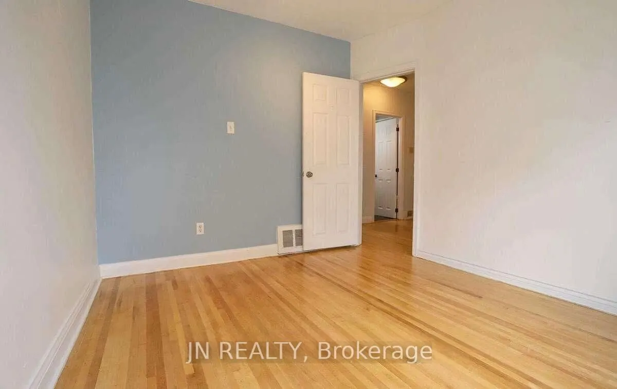 35 Anndale Drive