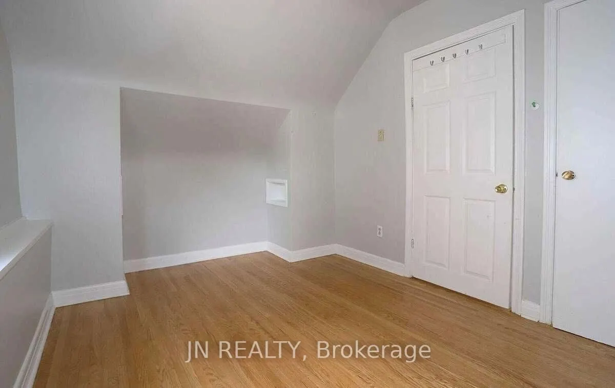35 Anndale Drive