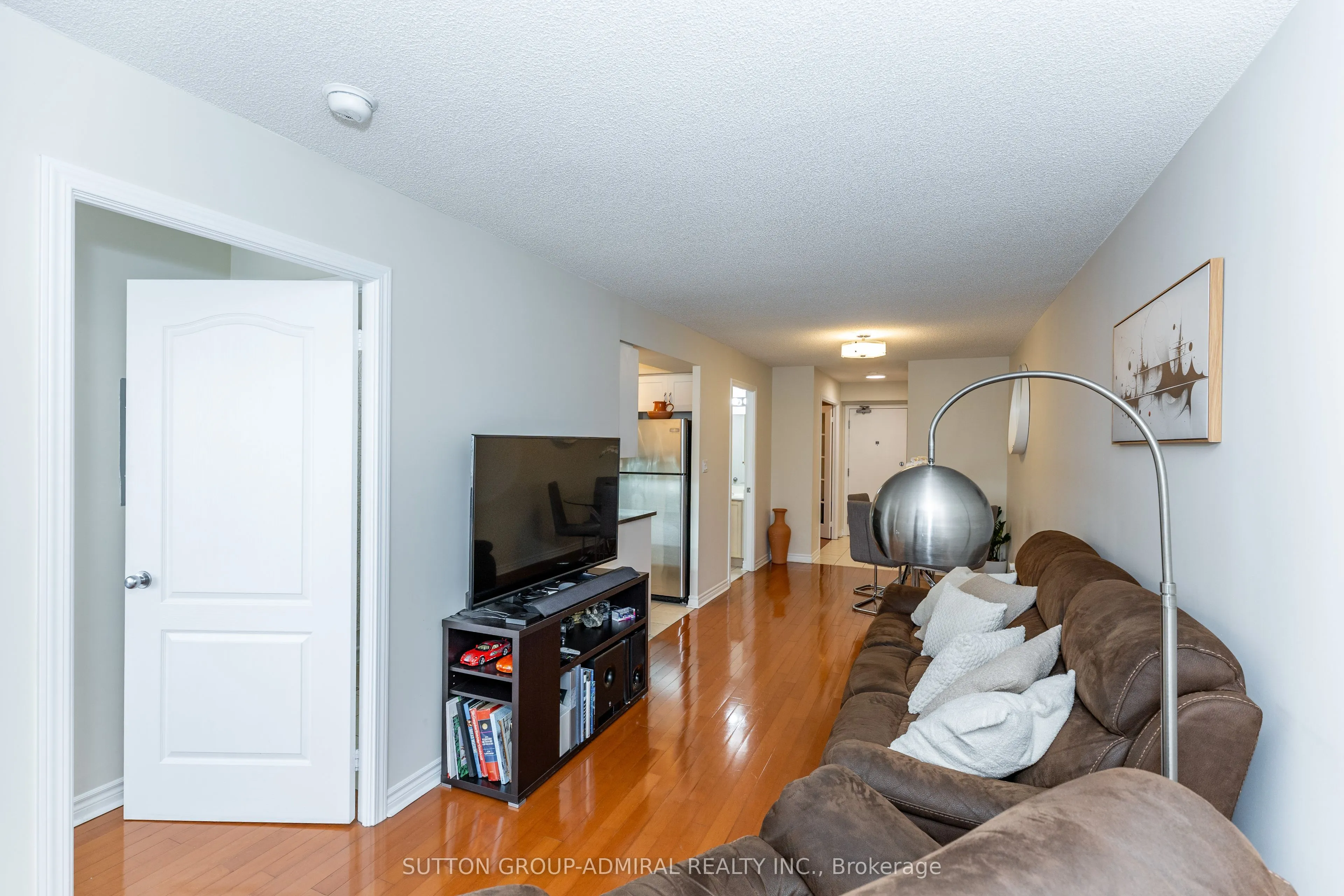 1 Rean Drive #1606
