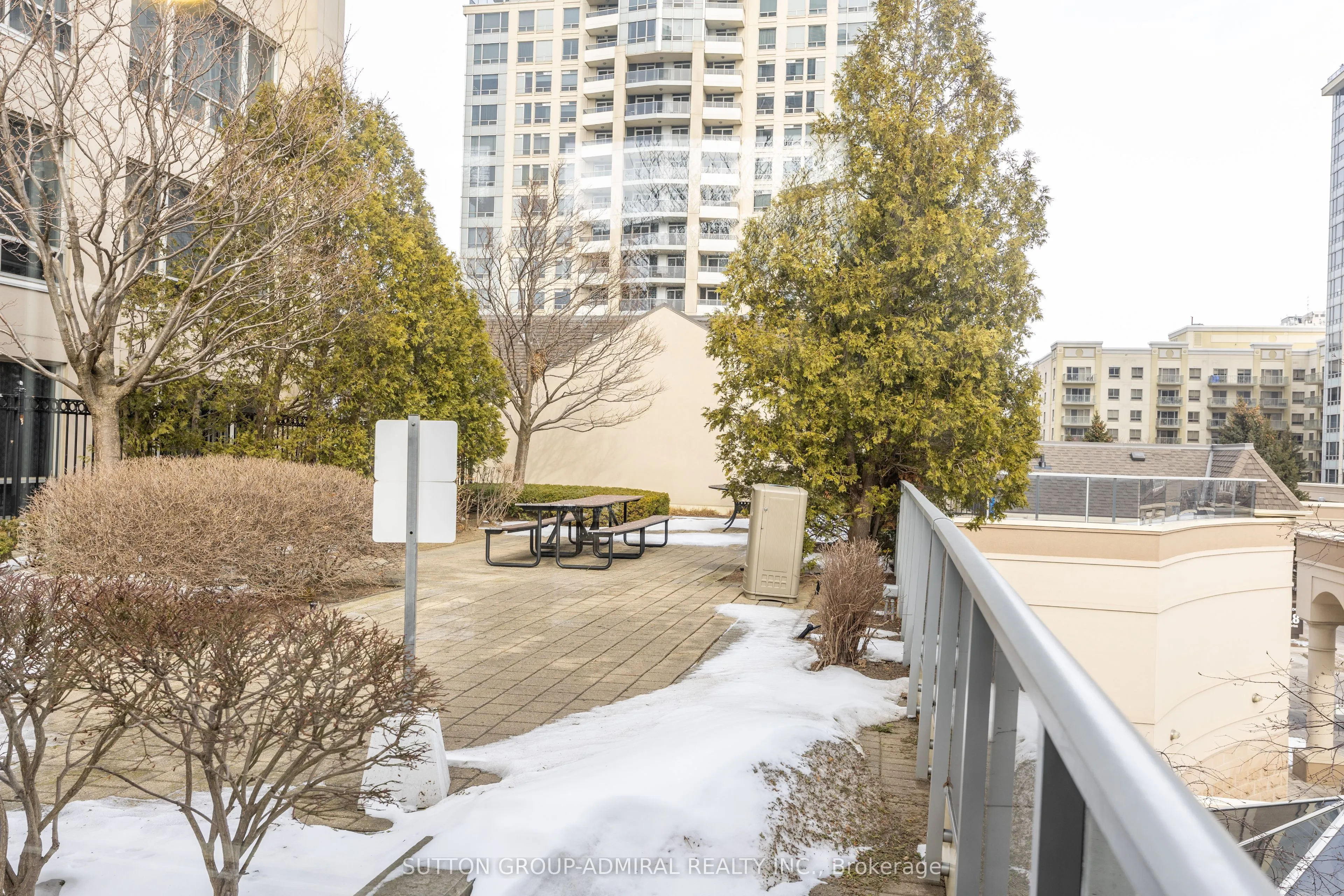 1 Rean Drive #1606