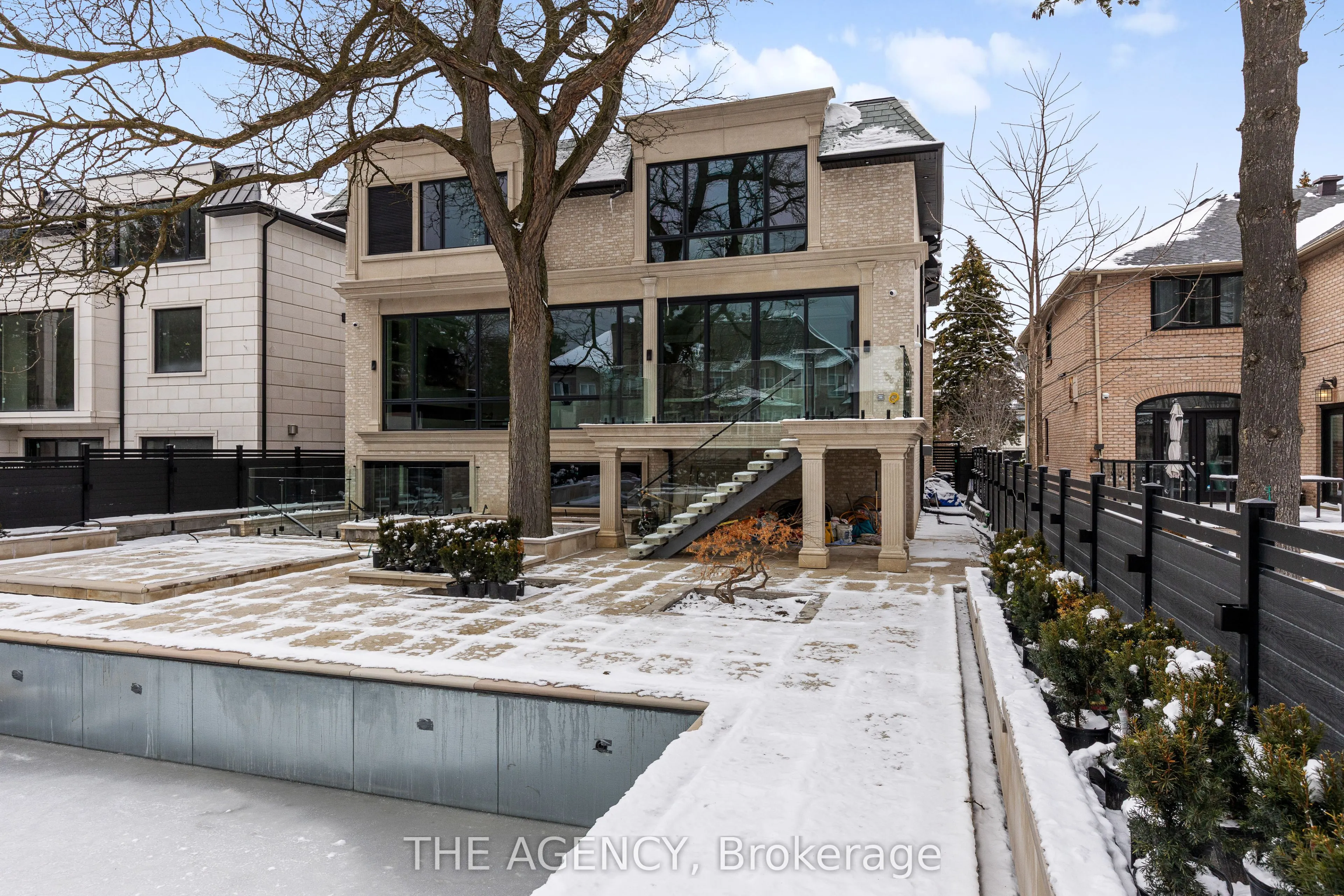 149 Highland Crescent