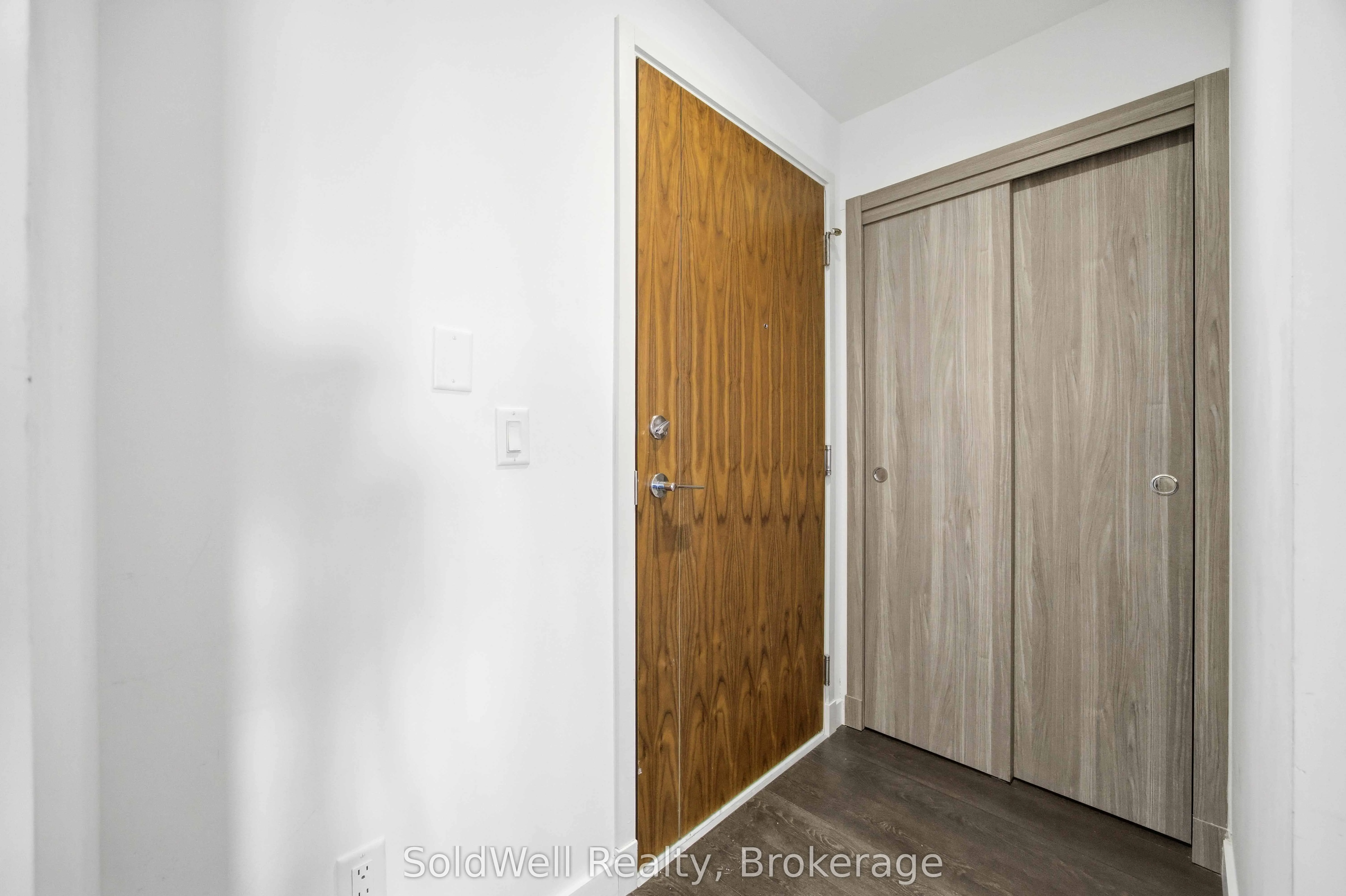 25 Mcmahon Drive #2103
