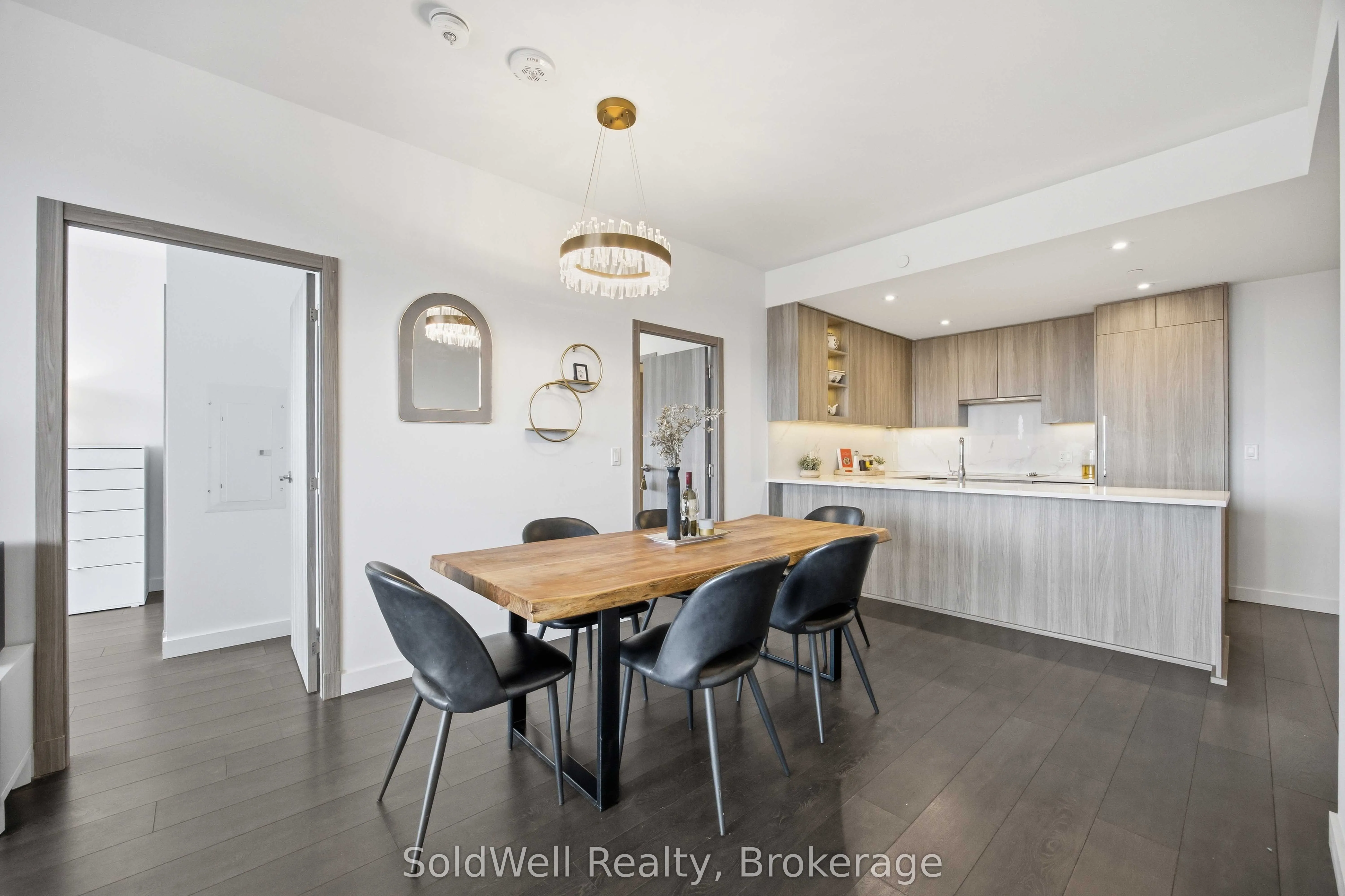 25 Mcmahon Drive #2103