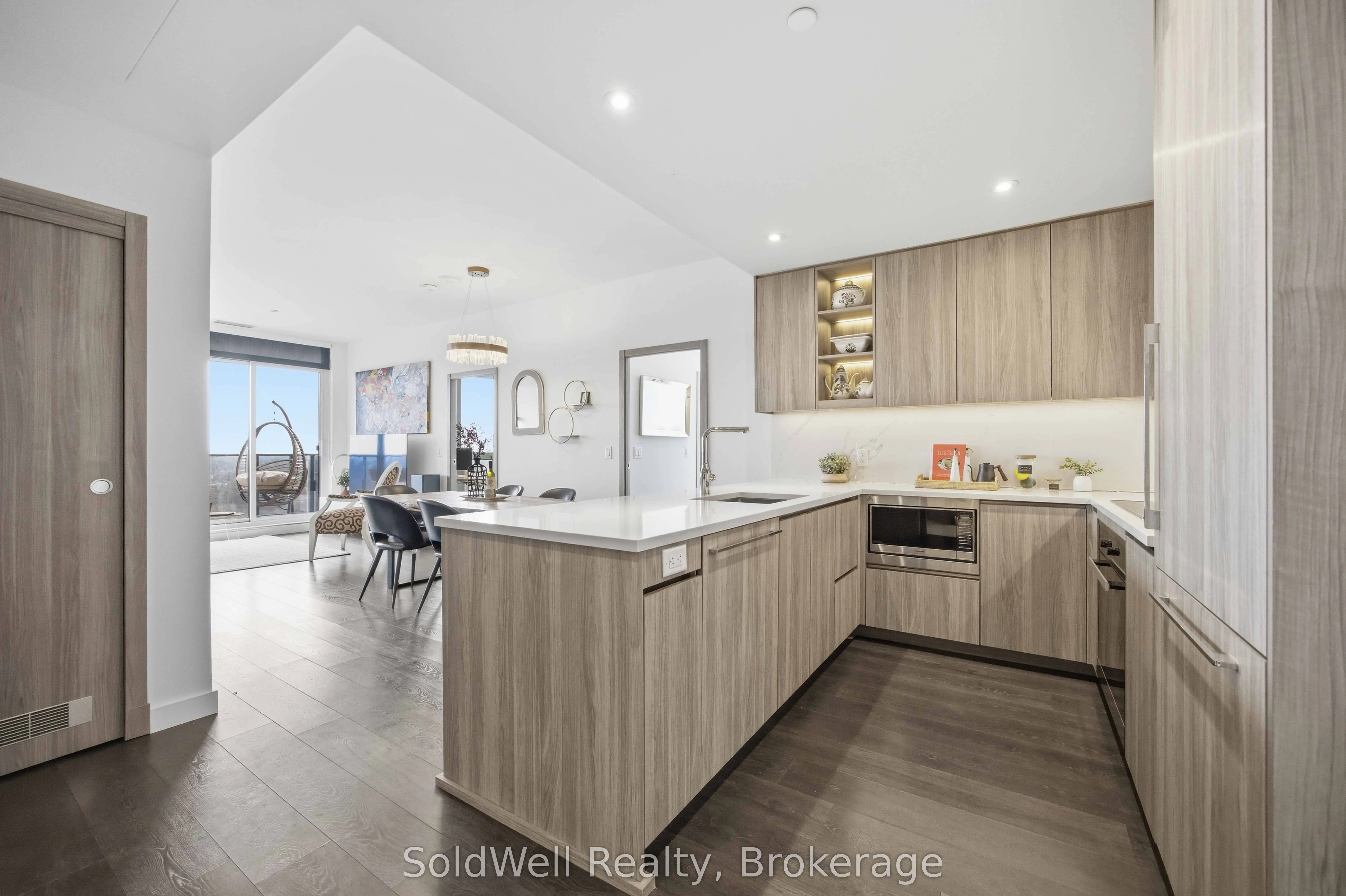 25 Mcmahon Drive #2103