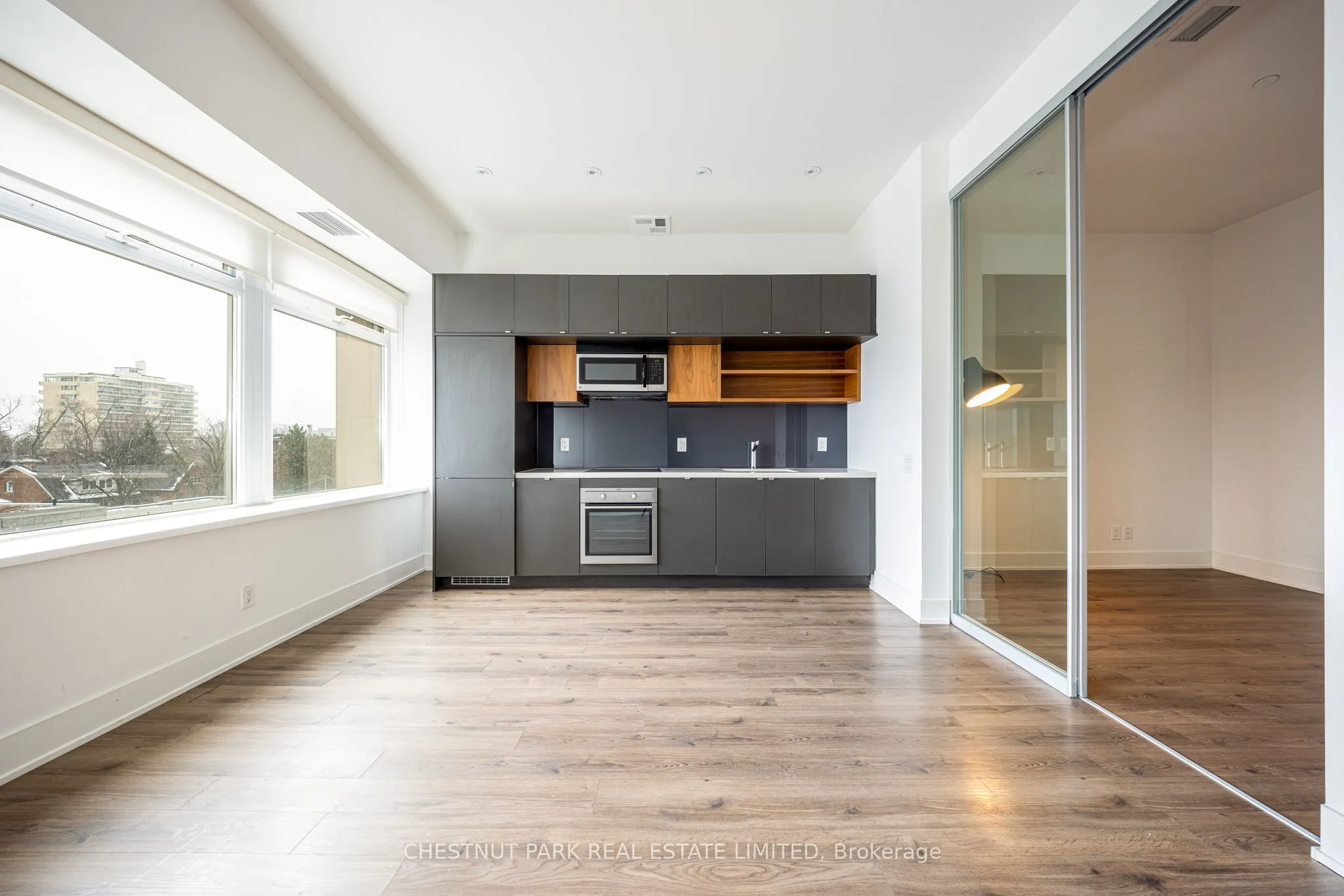 111 St Clair Avenue W #416