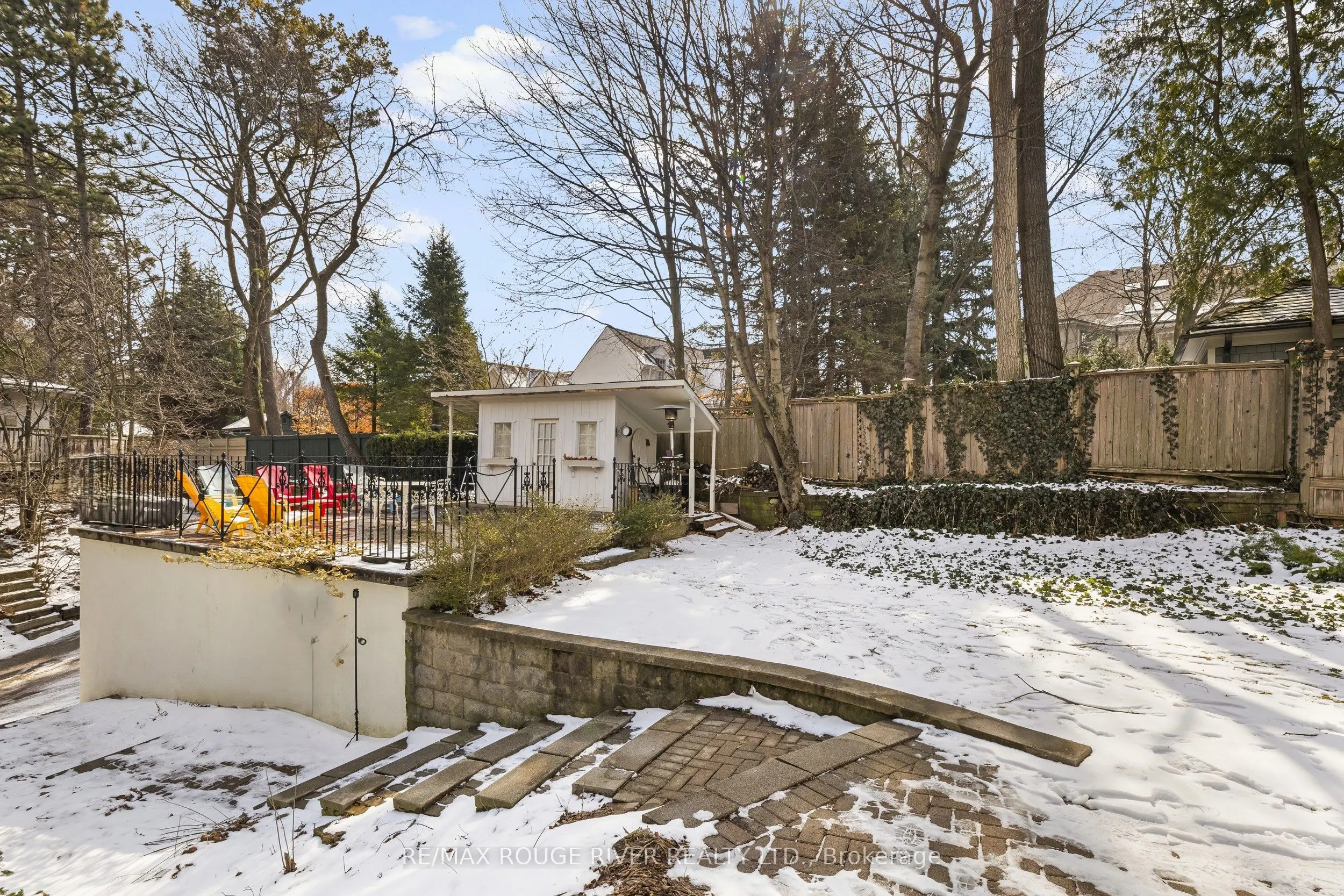 11 Donwoods Drive