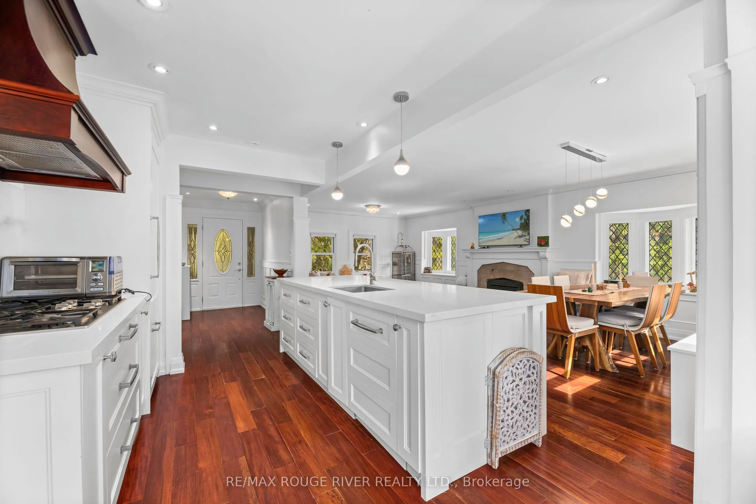 11 Donwoods Drive